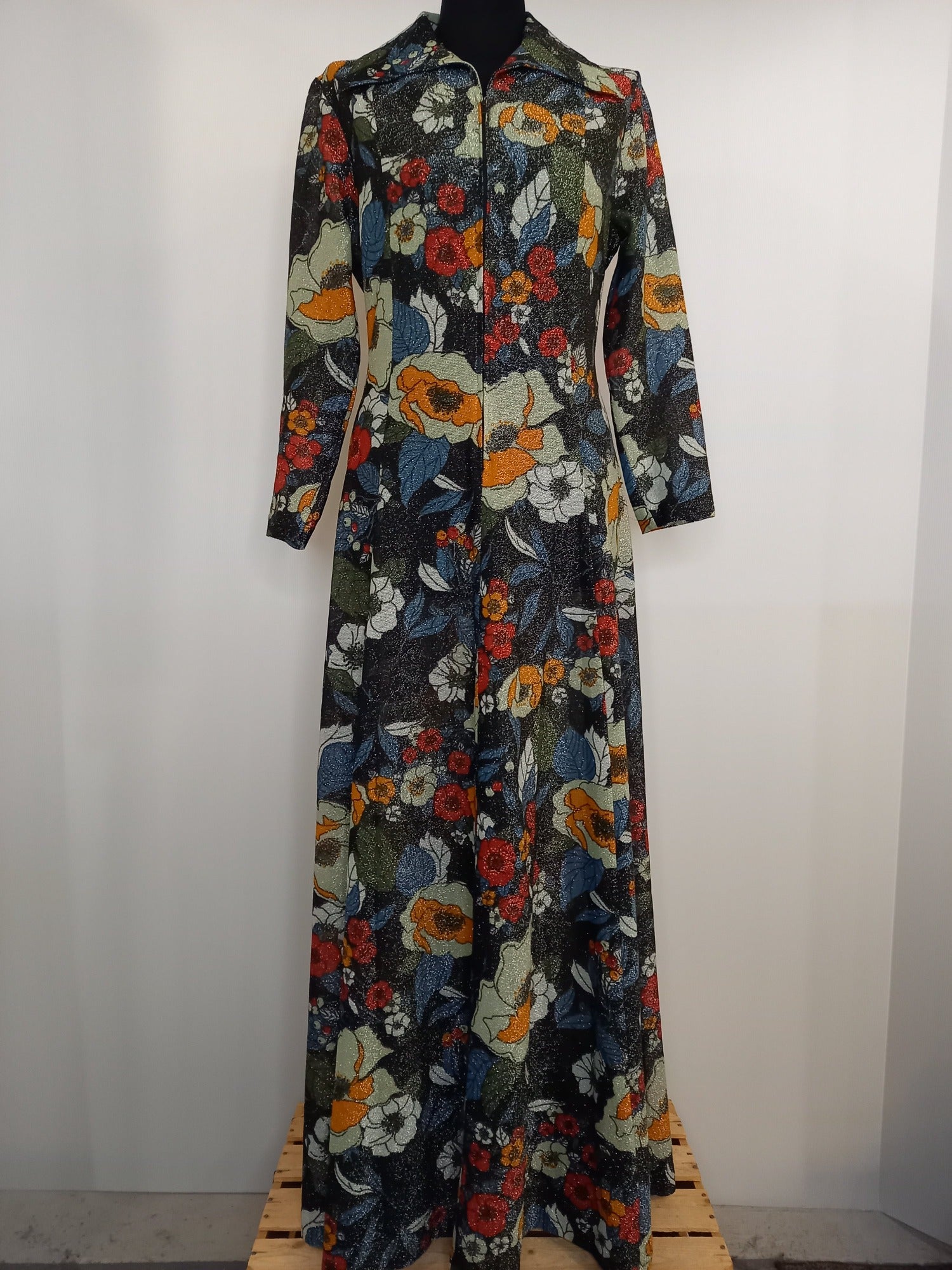 zip front  womens  vintage  Urban Village Vintage  urban village  studio 54  party dress  party  new year  multi  metallic  maxi dress  lurex  long length dress  halter neck  halter  glittery  glitter  floral  dress  disco dress  disco  collar  christmas  black  back zip  70s  1970s  14