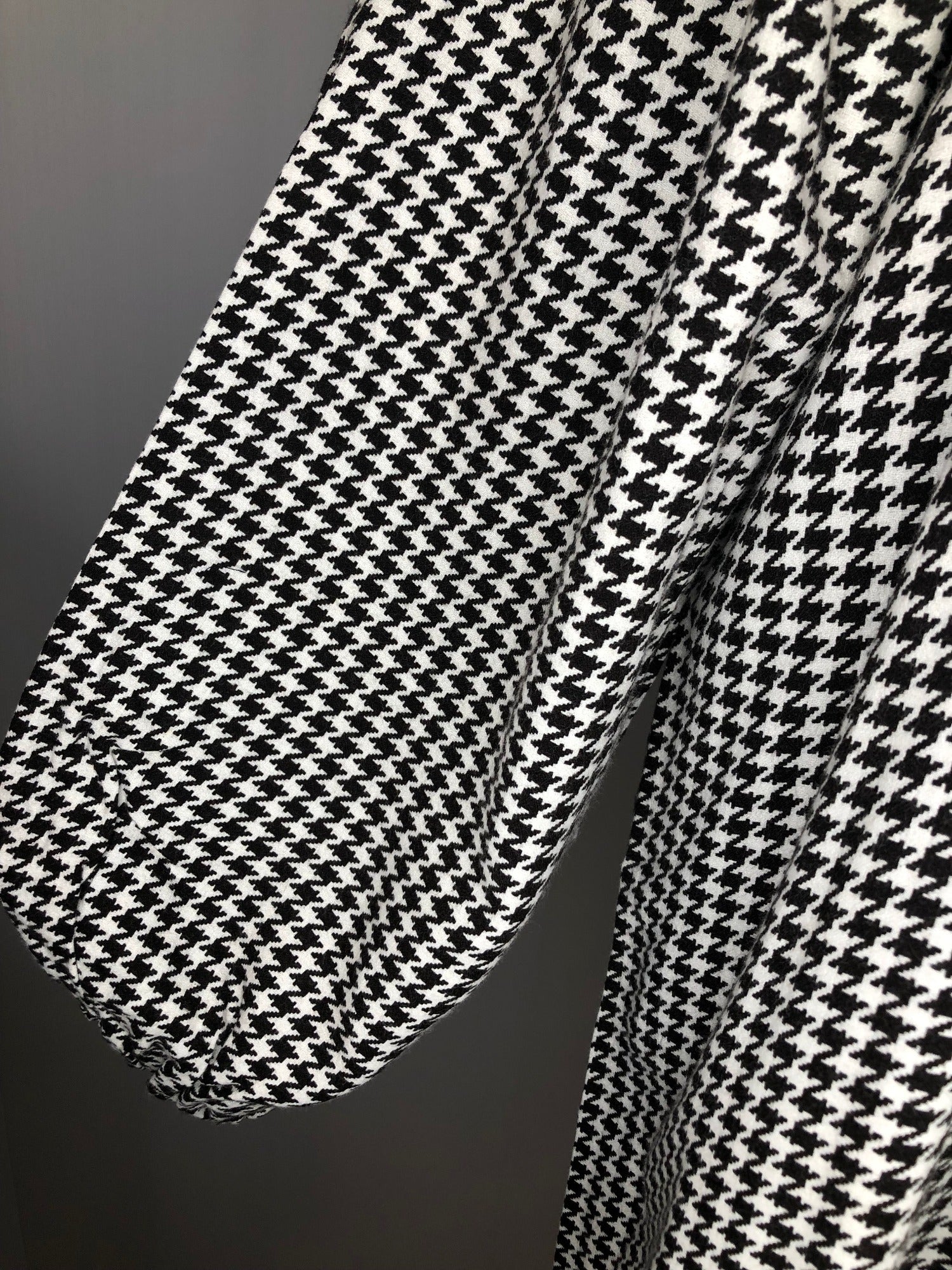 womens  white  vintage  Urban Village Vintage  urban village  retro  dress  dogtooth  balloon sleeves  balloon sleeve  70s  1970s  16