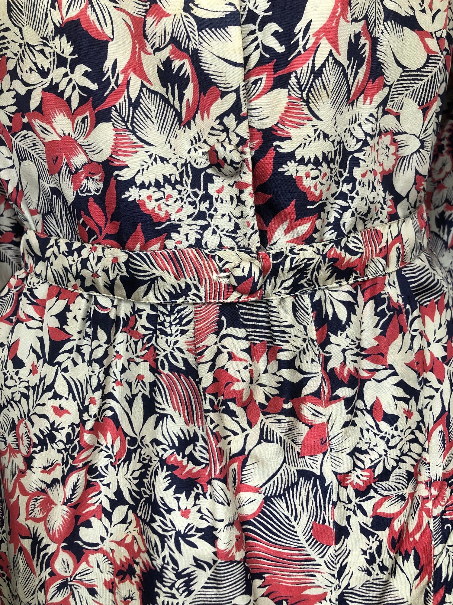 womens  vintage  three quarter sleeve  retro  red  puffed shoulders  pleats  MIR Designs  midi dress  midi  Grey  fitted waist  dress  button front  balloon sleeves  balloon sleeve  70s  40s  1970s  1940s style  1940s  14