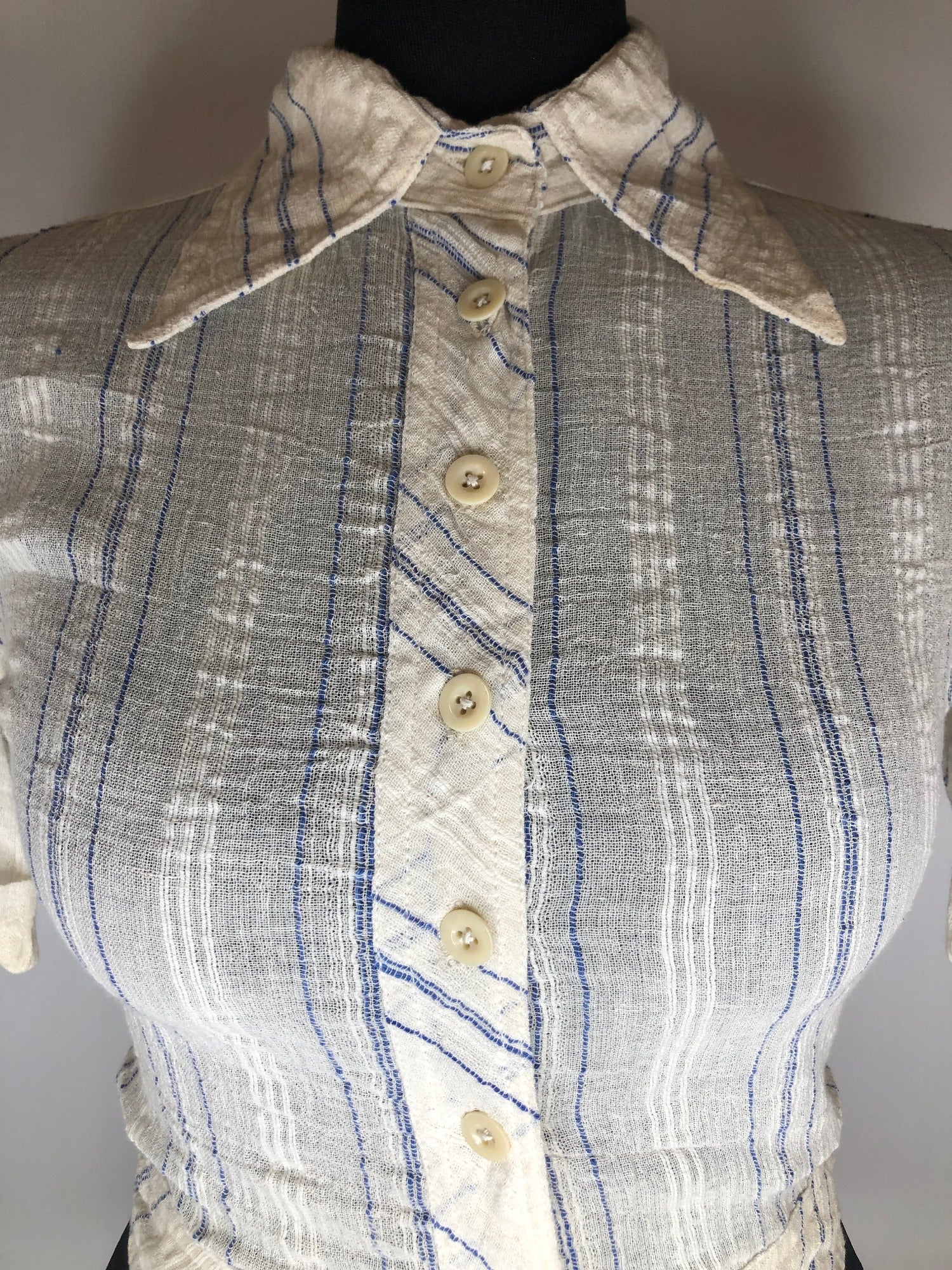 womens shirt  womens  white  vintage  Urban Village Vintage  urban village  top  tie front  summer  Shirt  retro  patterned  dagger collar  dagger  cropped  Cotton  collar  blouse  70s  70  1970s  10