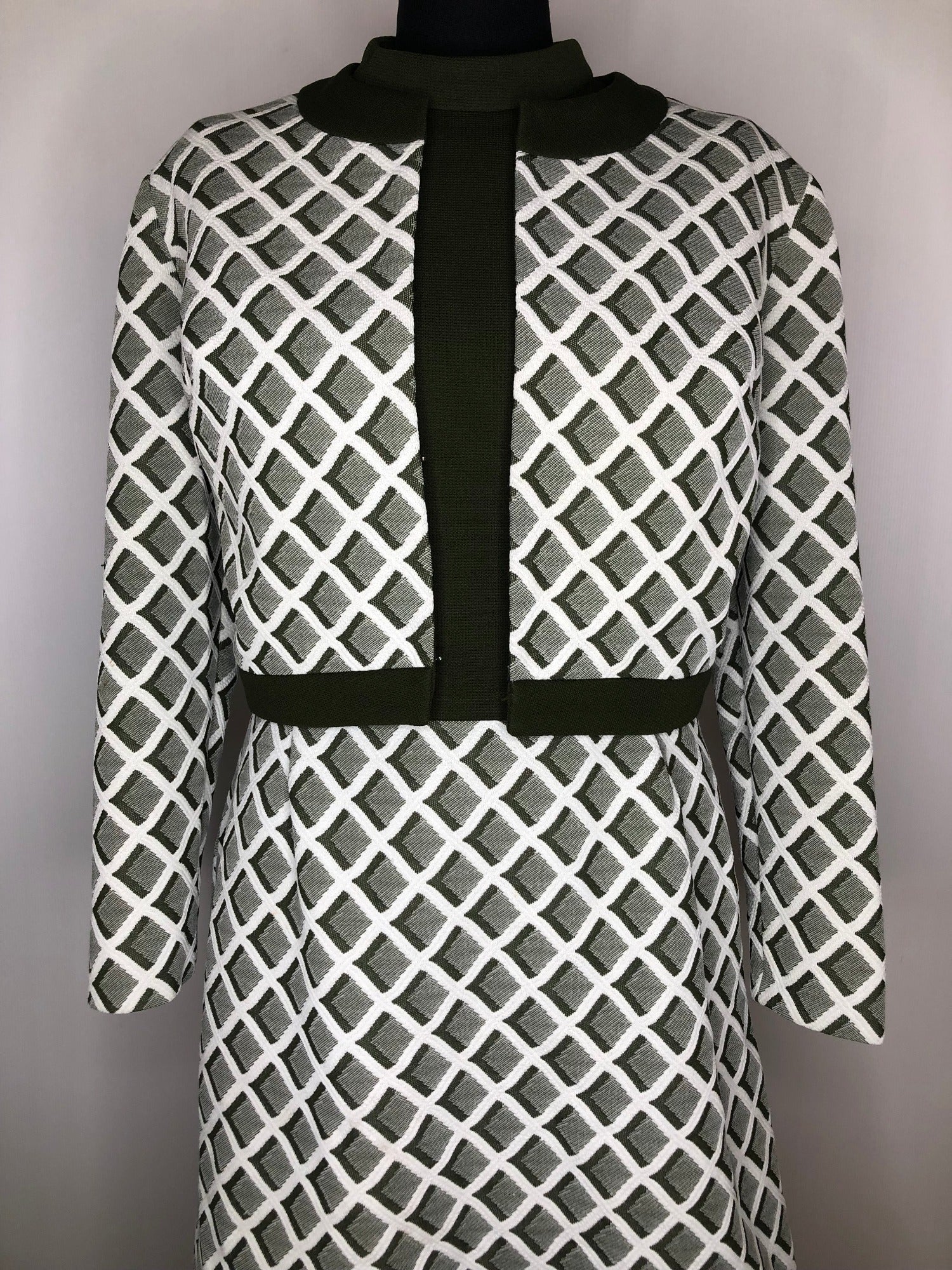 womens  white  vintage  Urban Village Vintage  two piece  set  patterned  mod  matching set  jacket  green  dress  60s  1960s  14