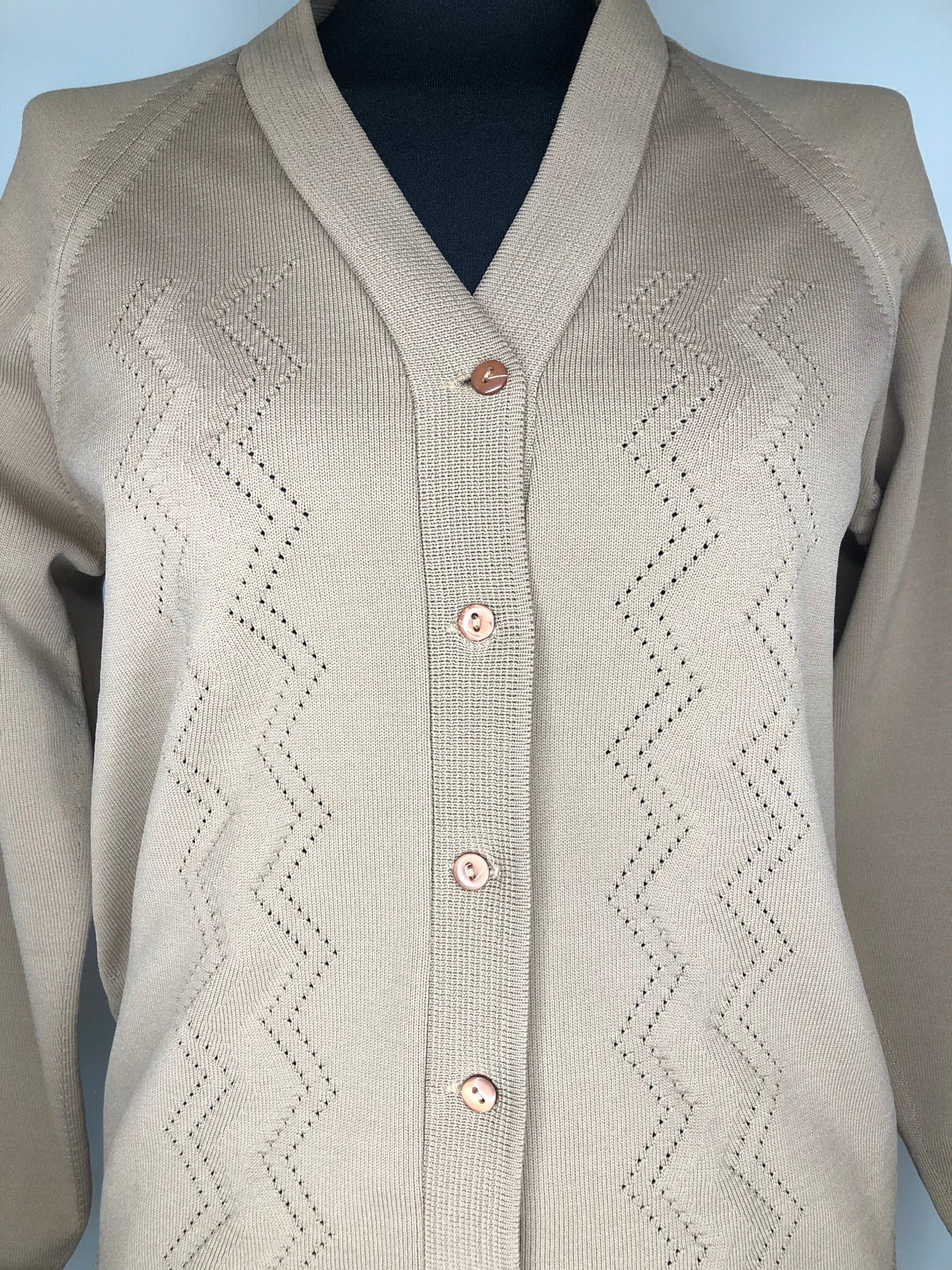 womens  vintage  Urban Village Vintage  top  sweater  MOD  Lightweight Knit  light knit  knitwear  knitted  knit  cropped  cardigan  cardi  brown  60s  1960s  10