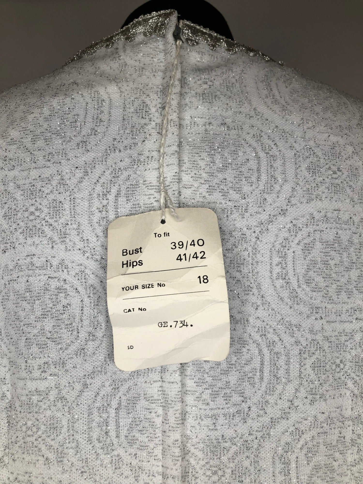 16  womens  white  vintage  Urban Village Vintage  tight fit  Spinney  silver  retro  MOD  metallic  lurex  dress  deadstock  60s  1960s