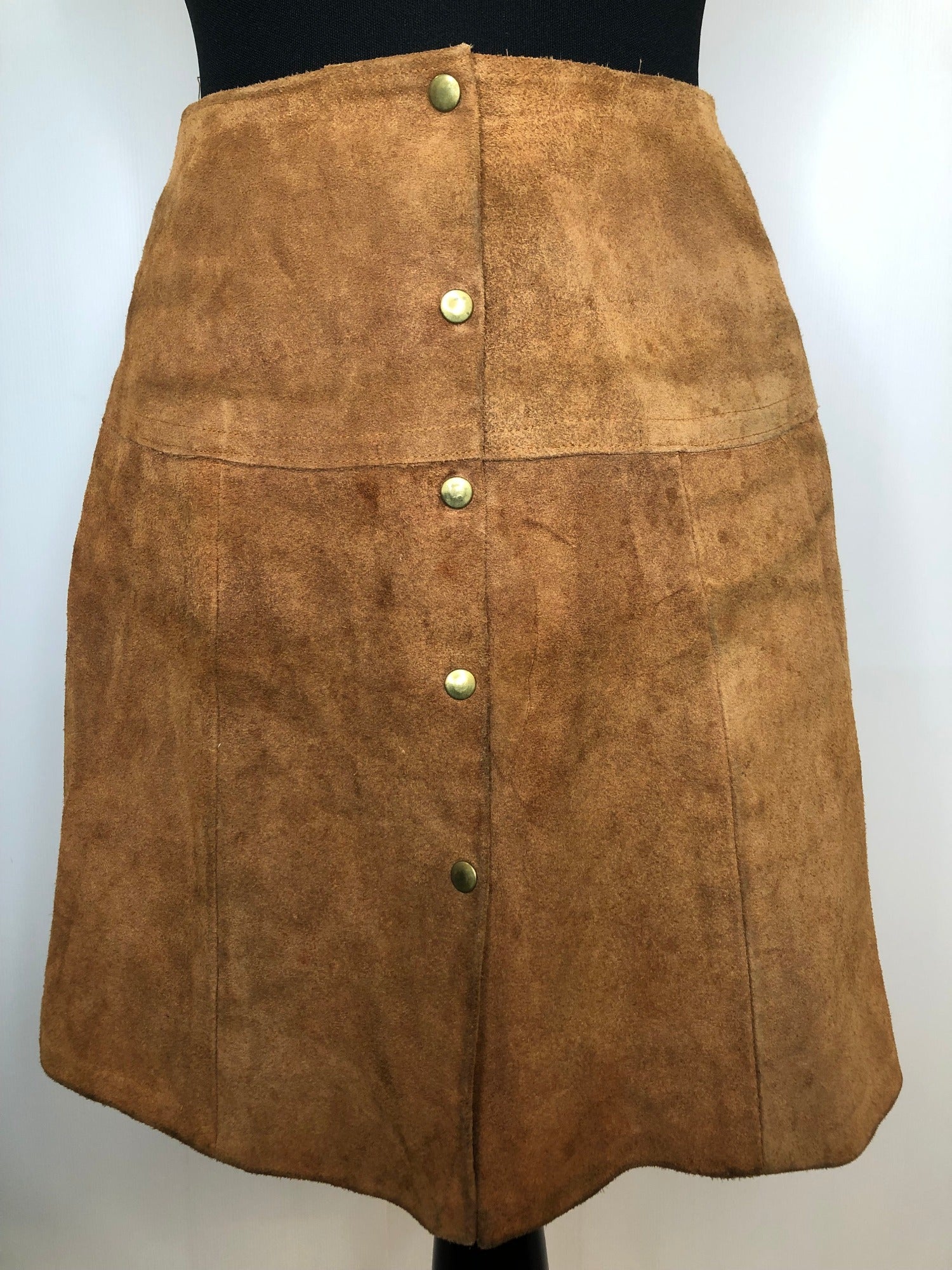 womens  vintage  Urban Village Vintage  urban village  tan  Suede  skirt  retro  press stud fastening  press stud  Mini Skirt  mini  lining  brown  8  70s  1970s
