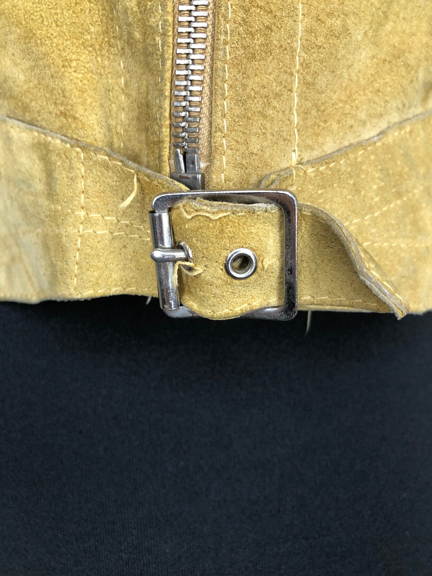 10  vintage  Urban Village Vintage  urban village  Suede Jacket  Suede  Rounded collar  mens  long sleeves  long sleeve  Jacket  front pockets  collared  collar  button  Antilopen  60s  1960s