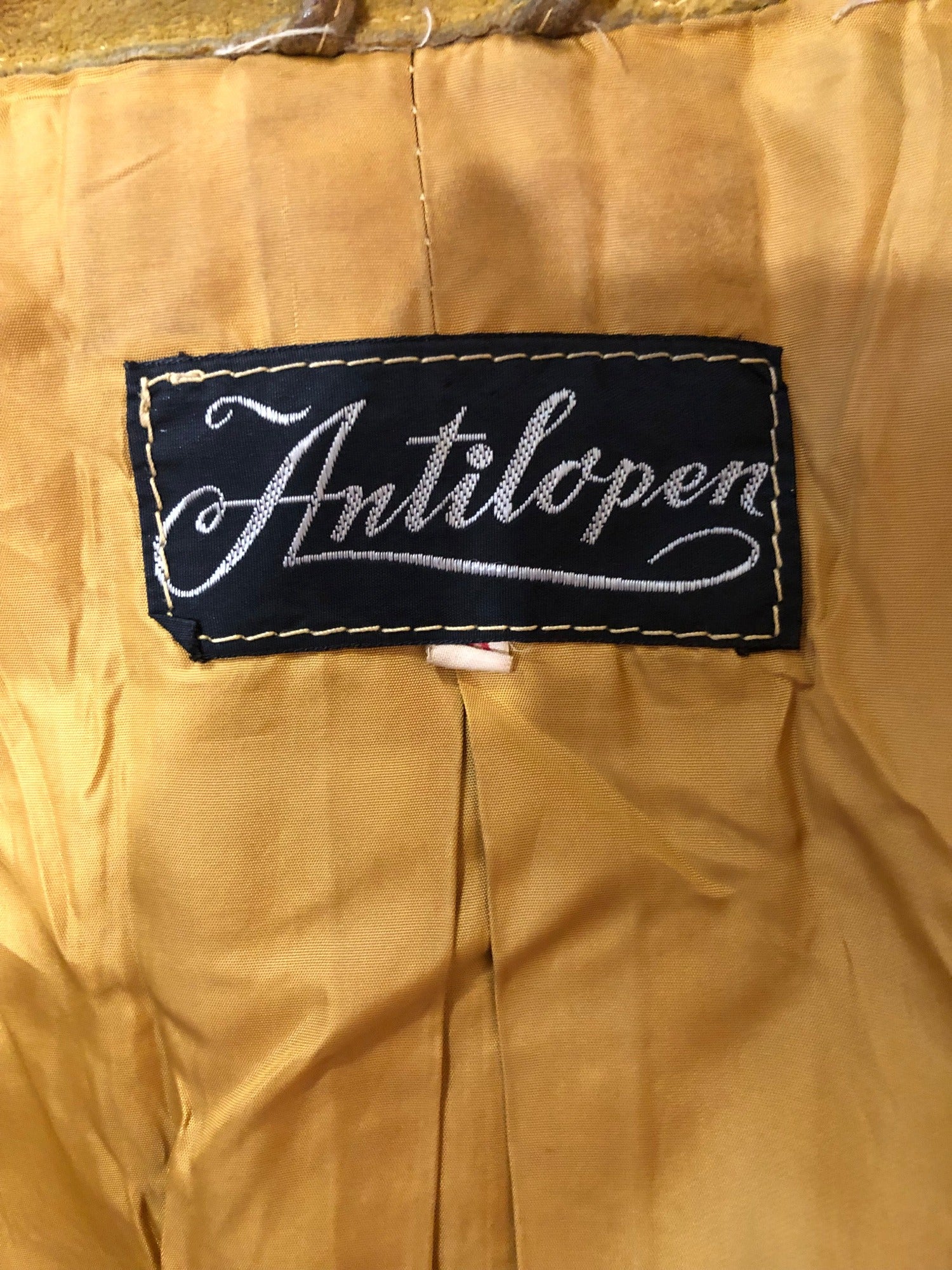 10  vintage  Urban Village Vintage  urban village  Suede Jacket  Suede  Rounded collar  mens  long sleeves  long sleeve  Jacket  front pockets  collared  collar  button  Antilopen  60s  1960s