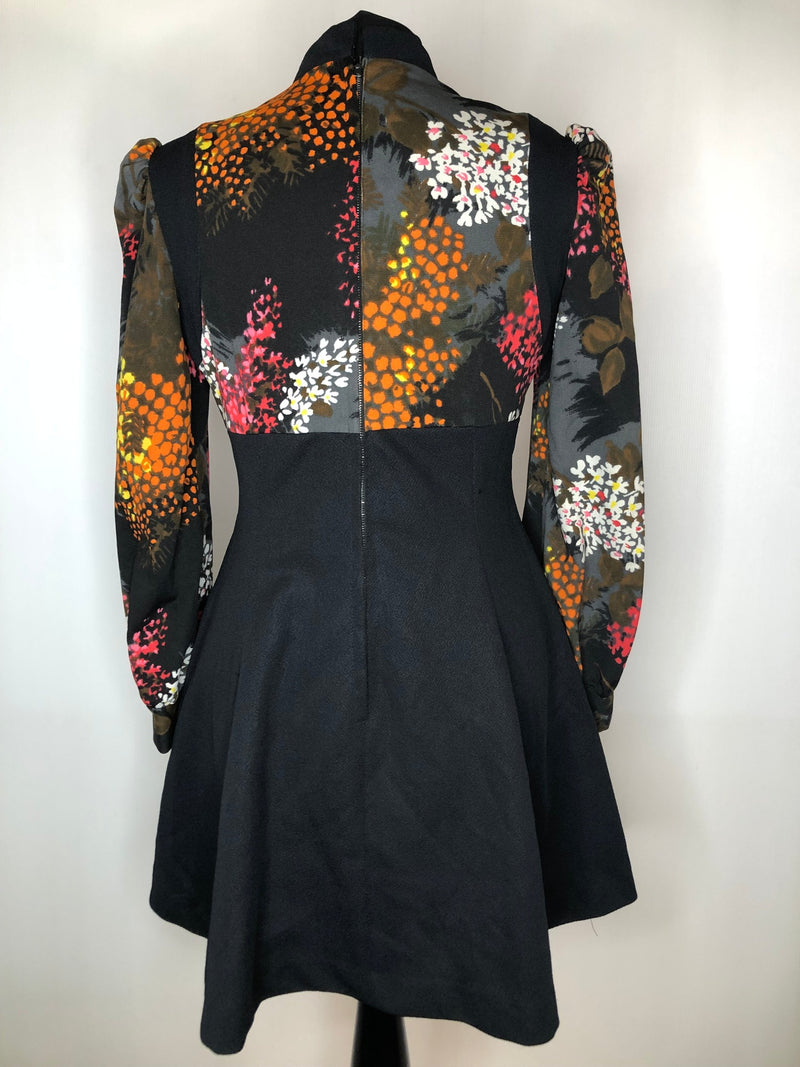 womens  vintage  multi  MOD  mii dress  knee length dress  high neck  dress  black  60s  1960s  10