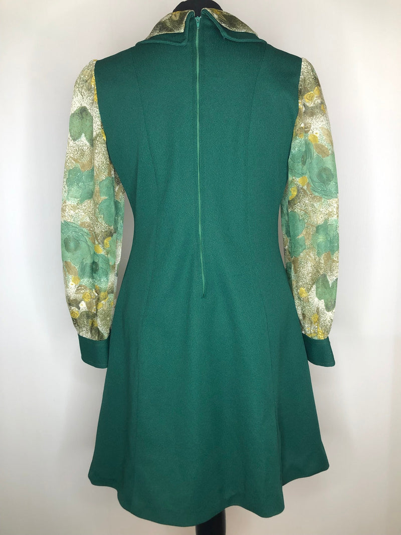 zip back  womens  vintage  Urban Village Vintage  print  MOD  long sleeve  Green  floral print  floral dress  floral  dress  double collar  decorative buttons  Beagle collar  balloon sleeve  70s  70  60s  60  1970s  1960s  1960  12