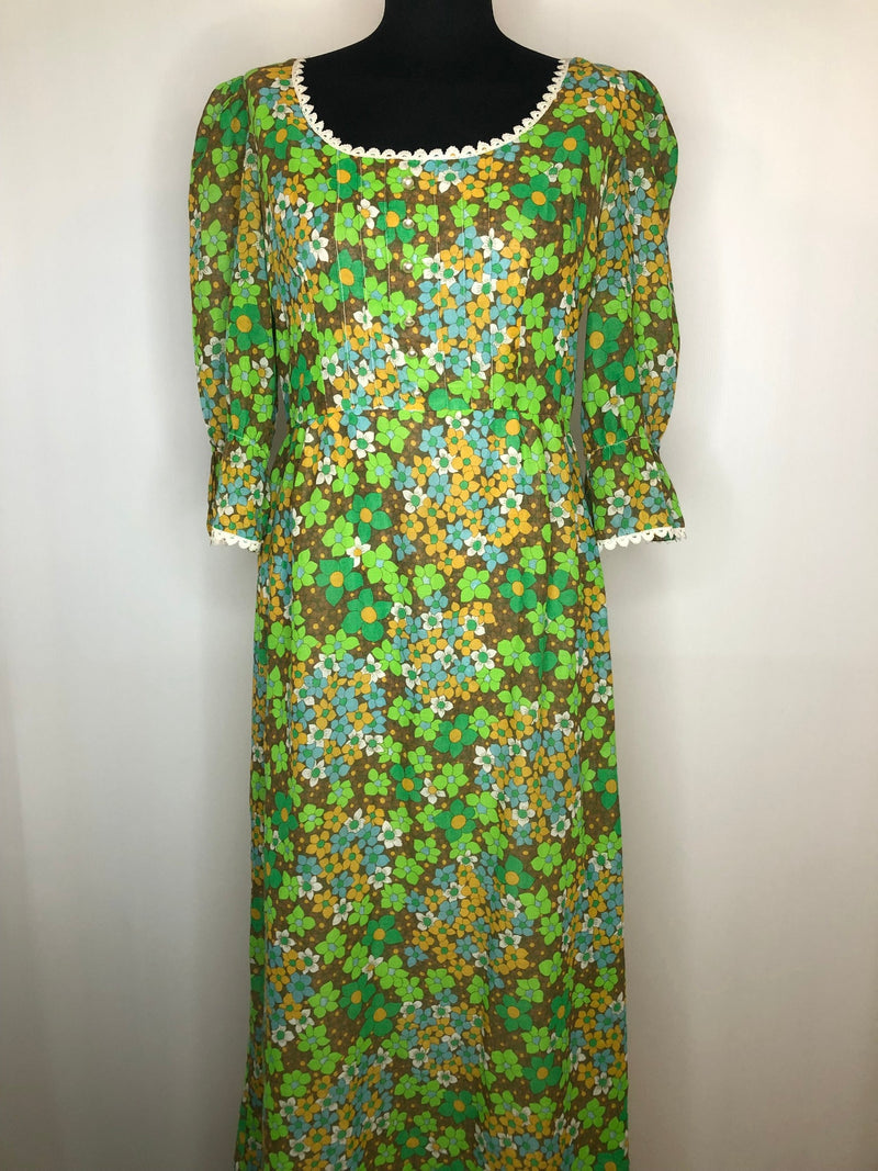 womens  vintage  Urban Village Vintage  urban village  summer dress  summer  puff sleeve  maxi dress  long dress  green  floral print  floral dress  floral  dress  crochet trim  crochet  button detailing  70s  70  1970s