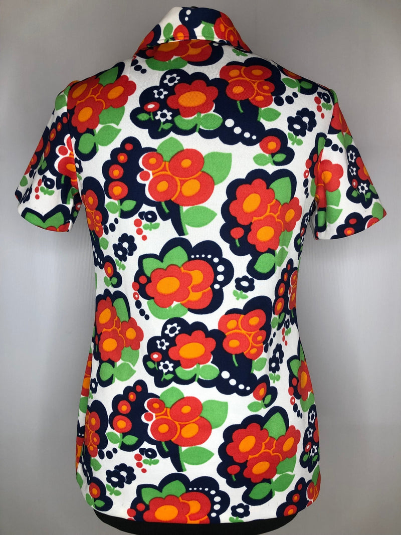 12  zip front  womens shirt  womens  white  vintage  Urban Village Vintage  urban village  summer blouse  Short sleeve  Shirt  red  multi  Green  dagger collar  collared  collar  blouse  70s  1970s