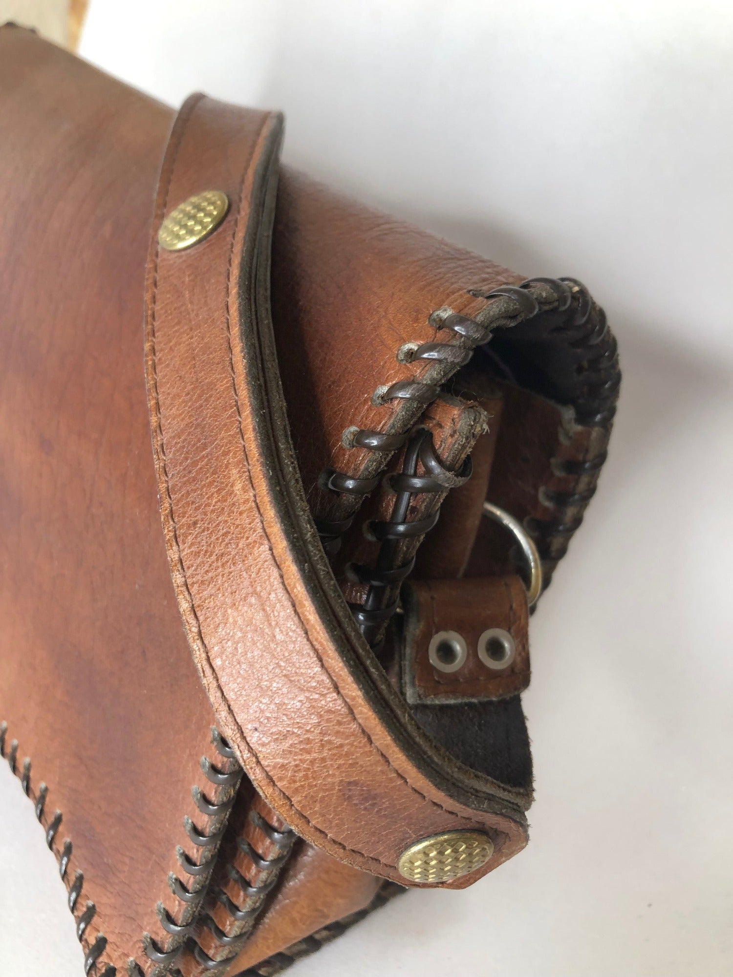 womens bag  womens  vintage  Urban Village Vintage  twist lock  tan  Shoulder bag  shoulder  One Size  leather stitch trim  Leather  hippie  hand bag  brown  boho  bohemian  bag  adjustable straps  accessories  70s  70  60s  60  1970s  1960s  1960