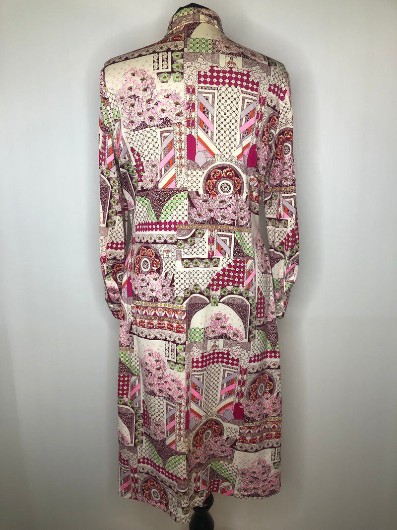 14  womens  white  vintage  Urban Village Vintage  retro  pink  midi  floral print  floral dress  floral  dress  dagger collar  collared dress  collared  collar  button front  70s  1970s