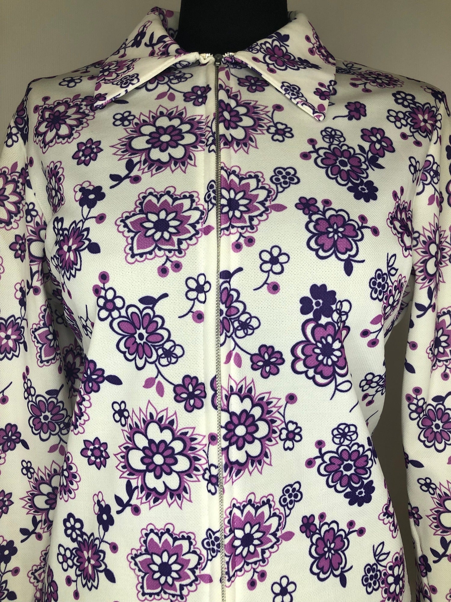 zip front  womens shirt  womens  white  vintage  Urban Village Vintage  urban village  Shirt  purple  long sleeve  floral print  dagger collar  dagger  collar  blouse  60s  1960s  12