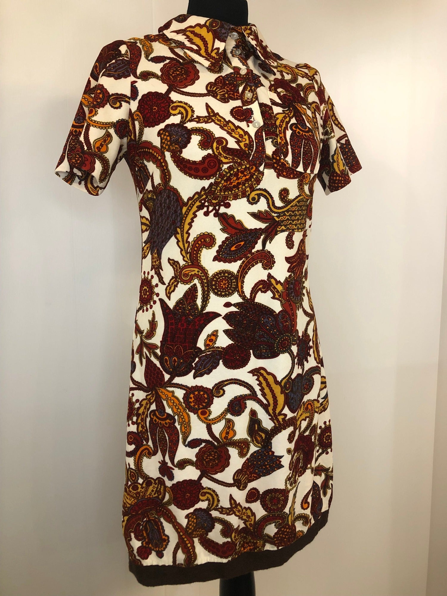 womens  white  vintage  short sleeved  retro  red  pussy bow  print dress  orange  multi  MOD  ethnic print  dress  blue  60s  1960s  10