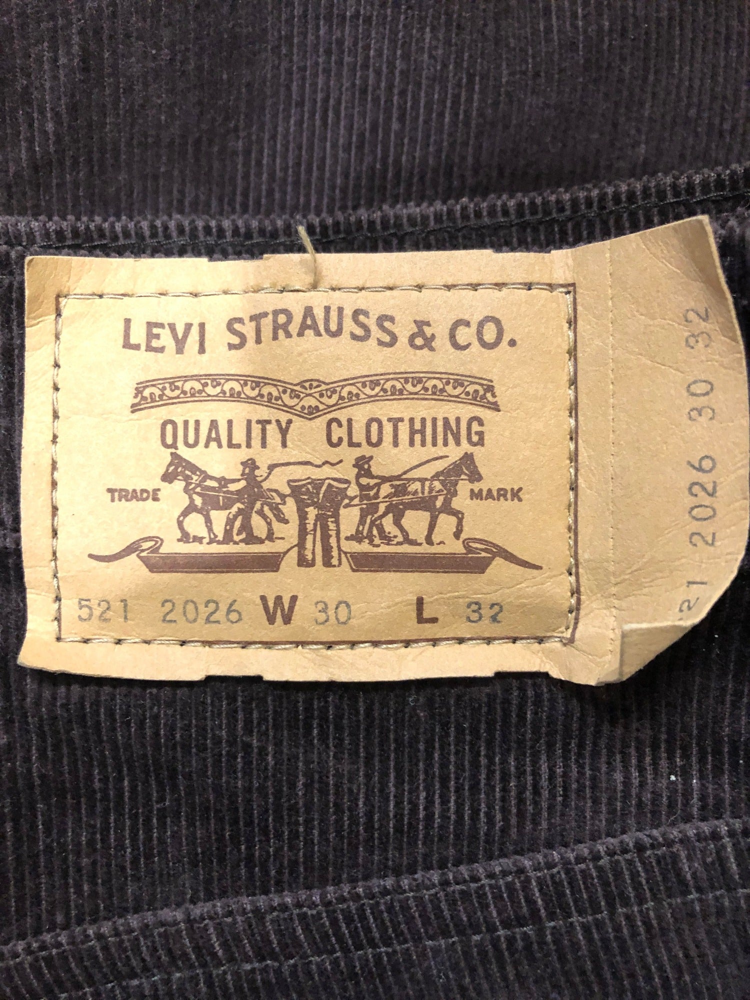 zip  womens  white tab  W30 L32  W30  vintage levis  vintage  Urban Village Vintage  urban village  trousers  straight leg  retro  pockets  petite  New old stock  MOD  levis strauss  Levis 521  levis  L32