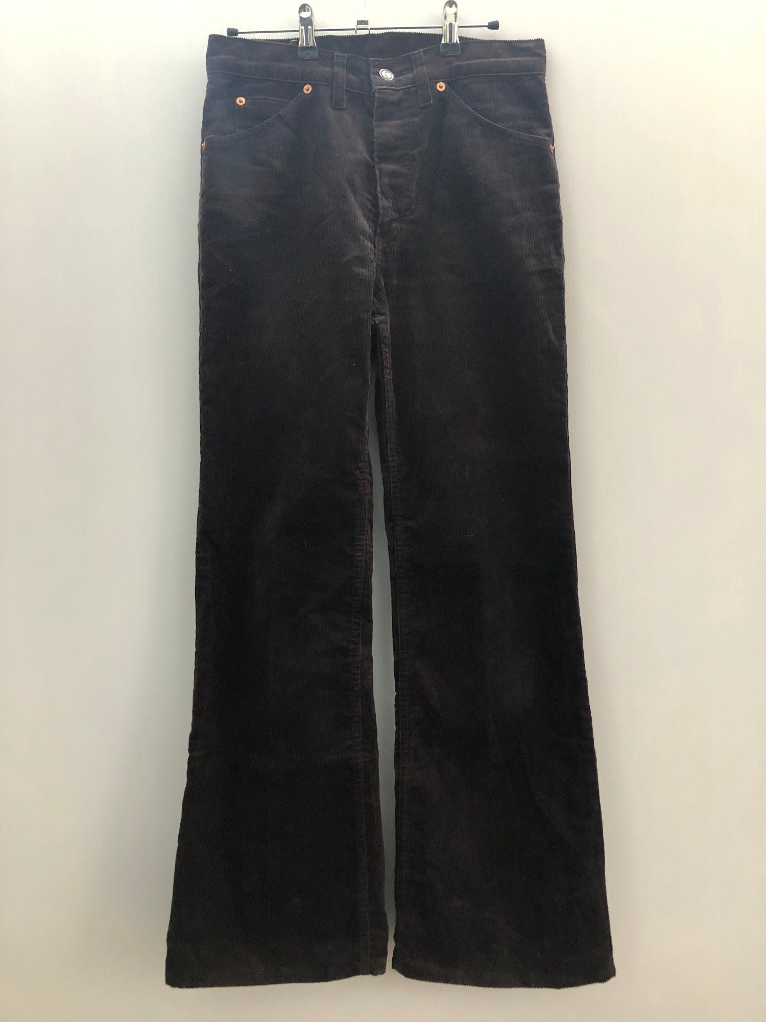zip  womens  white tab  W30 L32  W30  vintage levis  vintage  Urban Village Vintage  urban village  trousers  straight leg  retro  pockets  petite  New old stock  MOD  levis strauss  Levis 521  levis  L32