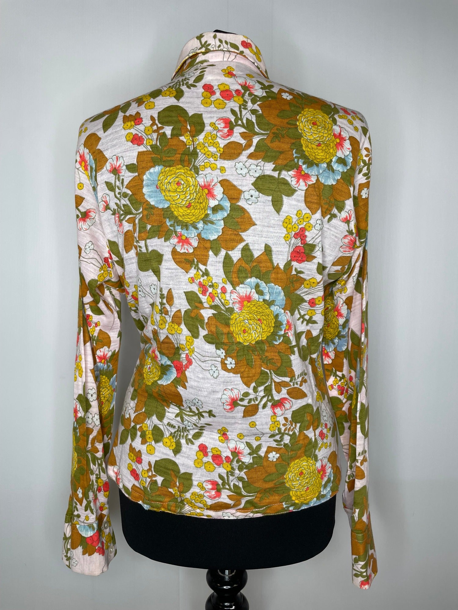 womens shirt  womens  vintage  Urban Village Vintage  urban village  Shirt  long sleeve  floral print  dagger collar  dagger  collar  button  blouse  60s  1960s  16  14-16  14