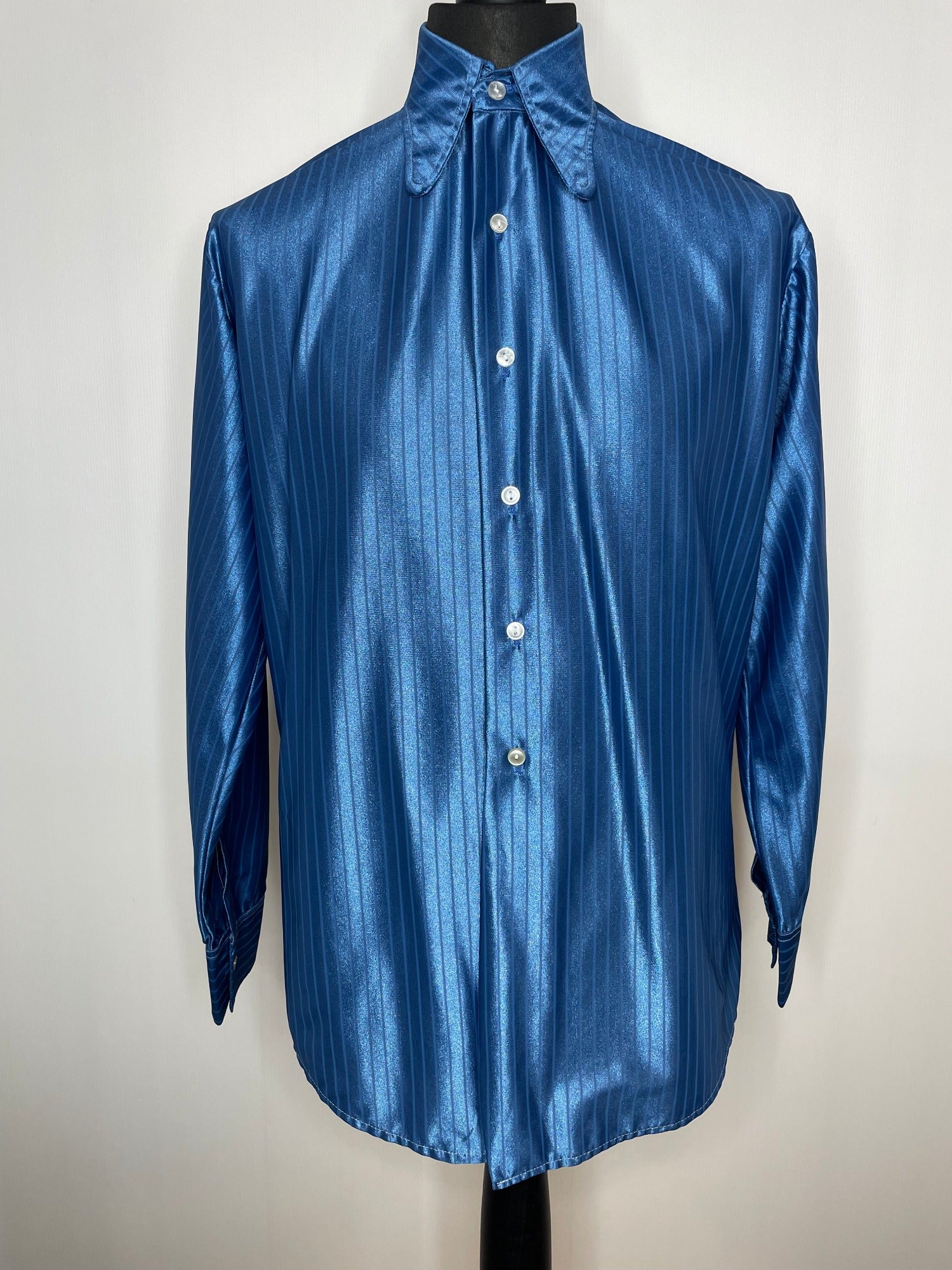 vintage  Urban Village Vintage  urban village  studio 54  stripey  Stripes  striped  stripe  Shirt  retro  patterned  pattern  party  MOD  mens  long sleeve  large  L  disco shirt  disco  collar  button  Blue  Beagle collar  beagle  70s  60s  1970s  1960s