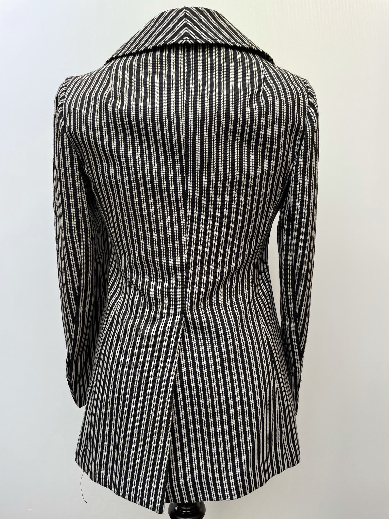 womens jacket  womens  white stripes  white line  white  vintage  Three Button  stripey  Stripes  striped  polyester  navy stripe  Navy  MOD  long sleeves  Long sleeved top  long sleeve  lapels  Jacket  dark blue  button down  button  boating jacket  blue  blazer jacket  Blazer  belted blazer  alexon youngest  70s  60s  6  3 button  1970s  1960s