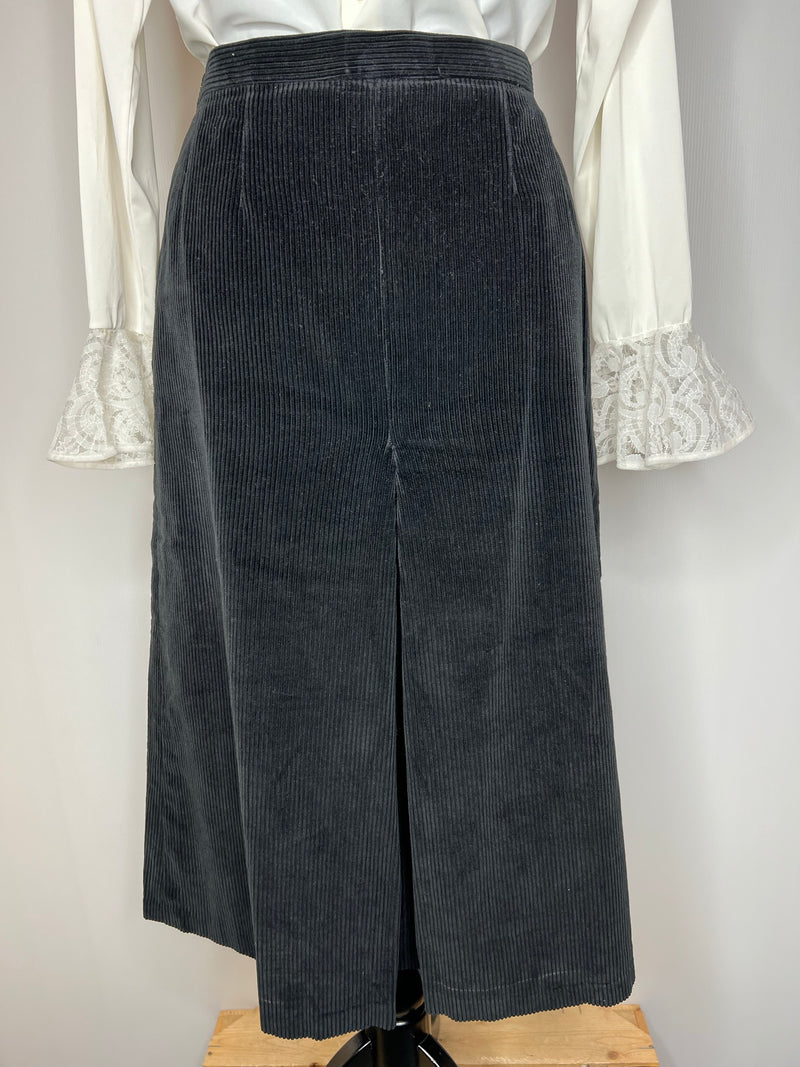 womens  vintage  Urban Village Vintage  urban village  Skirts  skirt  retro  knee length  jaeger  high waisted  high waist  corduroy  circle skirt  black  A-Line  8  70s  70  1970s