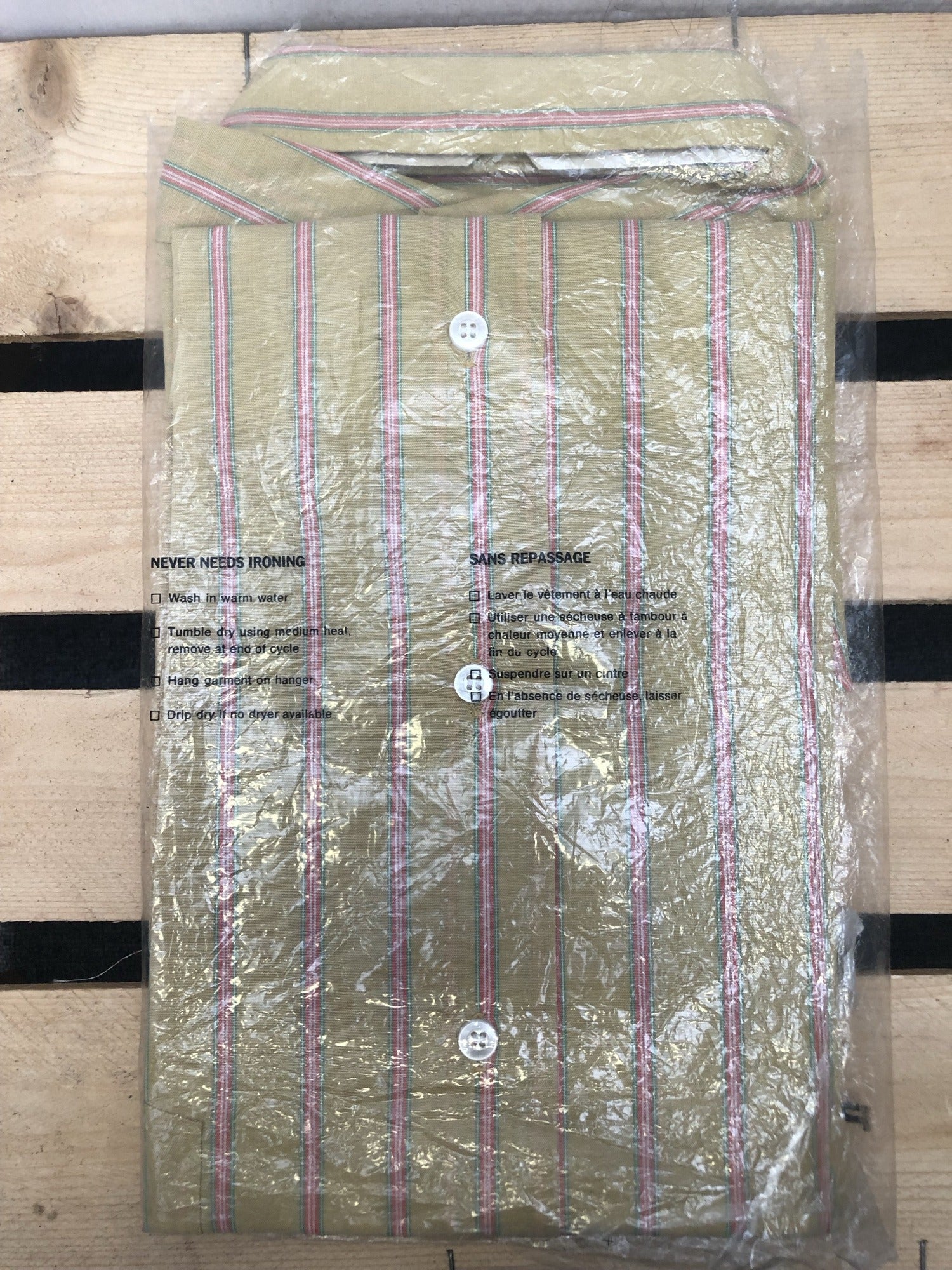 Yellow Stripes  Yellow  vintage  Urban Village Vintage  urban village  tapered with tails  Stripes  short sleeved  short sleeve  Shirt  printed shirt  printed  print  Merkley  Mens Shirts  mens  L  dagger  button  brown  70s