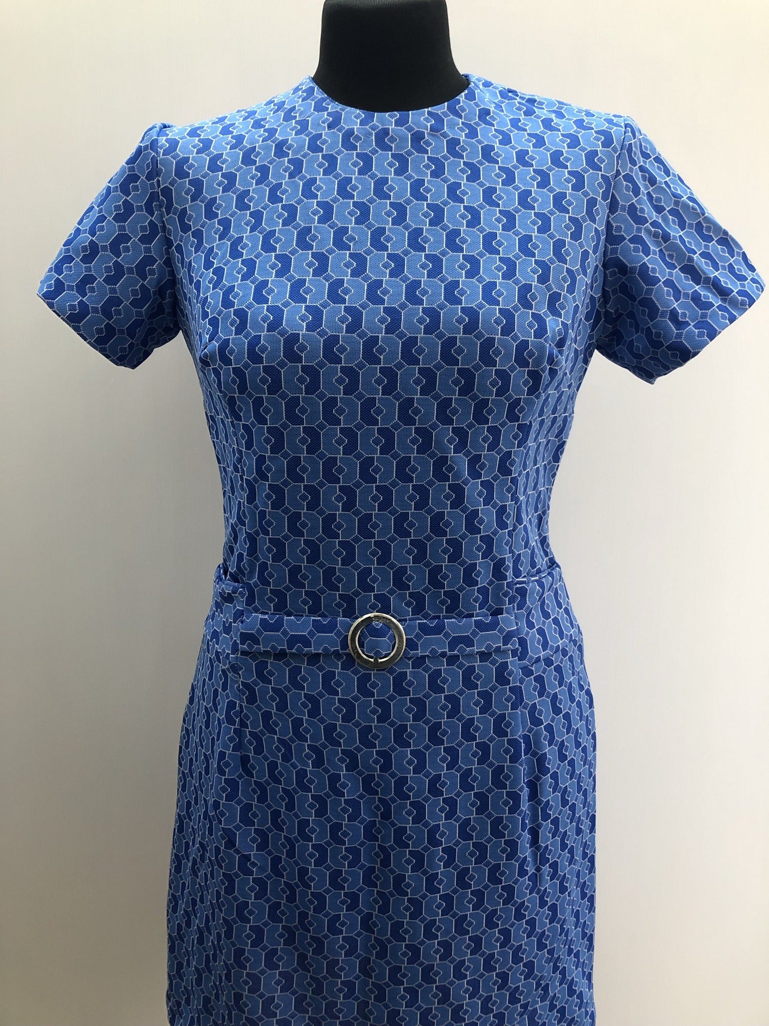 zip back  zip  womens  waist detail  vintage  Urban Village Vintage  urban village  summer  retro  print dress  pockets  patterned dress  MOD  dress  blue  back zip  60s  1960s  10