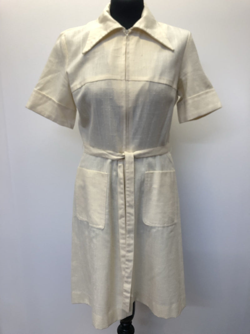 zip  womens  Wallis  vintage  Urban Village Vintage  urban village  printed dress  dress  cream  back zip  70s  1970s  10