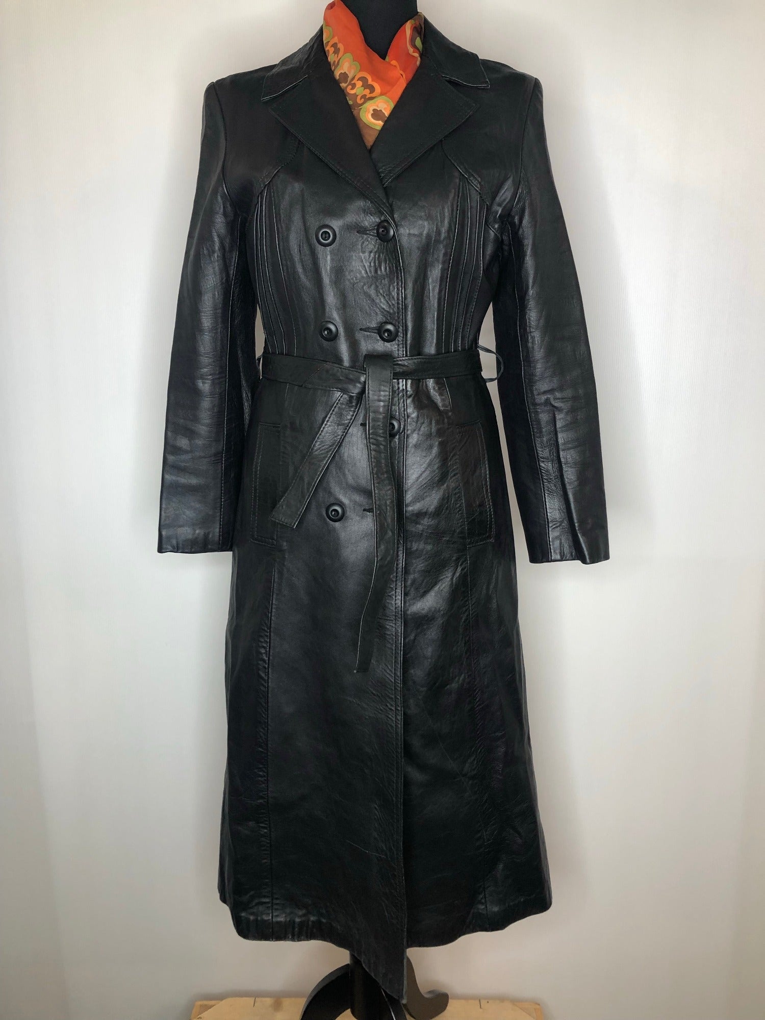 womens jacket  womens coat  womens  waist belt  vintage  Urban Village Vintage  urban village  pockets  pleat back  Leather Jacket  Leather  Jacket  double breatsed  button  black  Belted waist  belted jacket  belt  70s  70  1970s  10