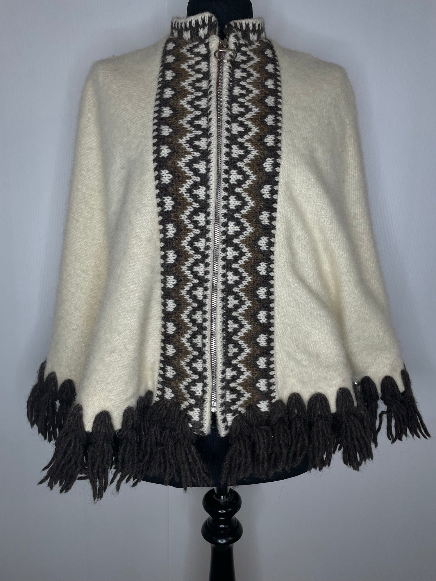 wool  vintage  Urban Village Vintage  tassle  poncho  navajo  medium  m  icelandic  fringed  fringe  cream  capelet  cape  brown  boho  70s  1970s