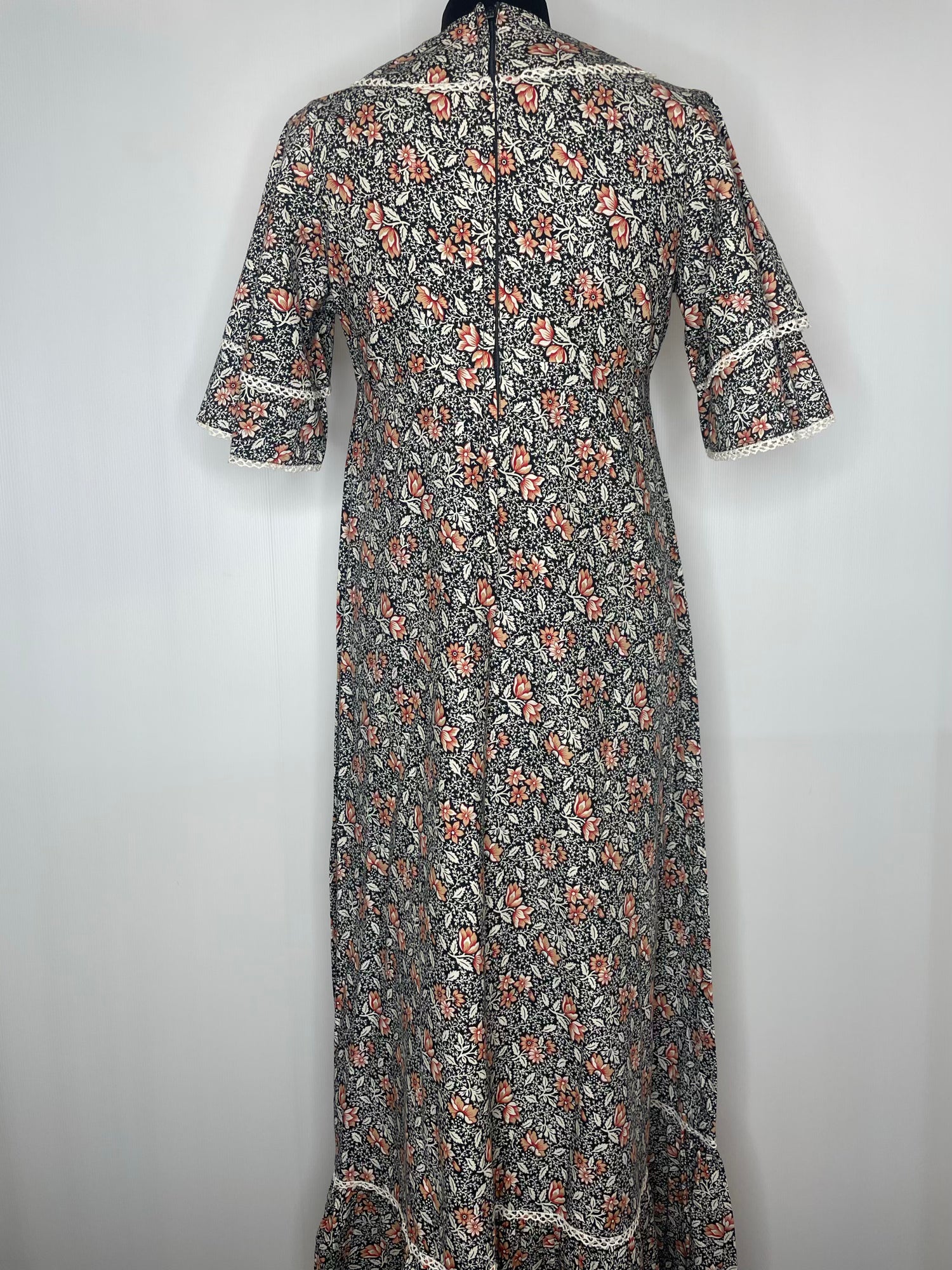 woodstock  womens  william morris  vintage  Urban Village Vintage  urban village  tiered  summer dress  summer  maxi dress  long dress  hippy  hippie  flutter  festival  English Lady  empire waist  empire line  empire  dress  boho  70s  1970s  12