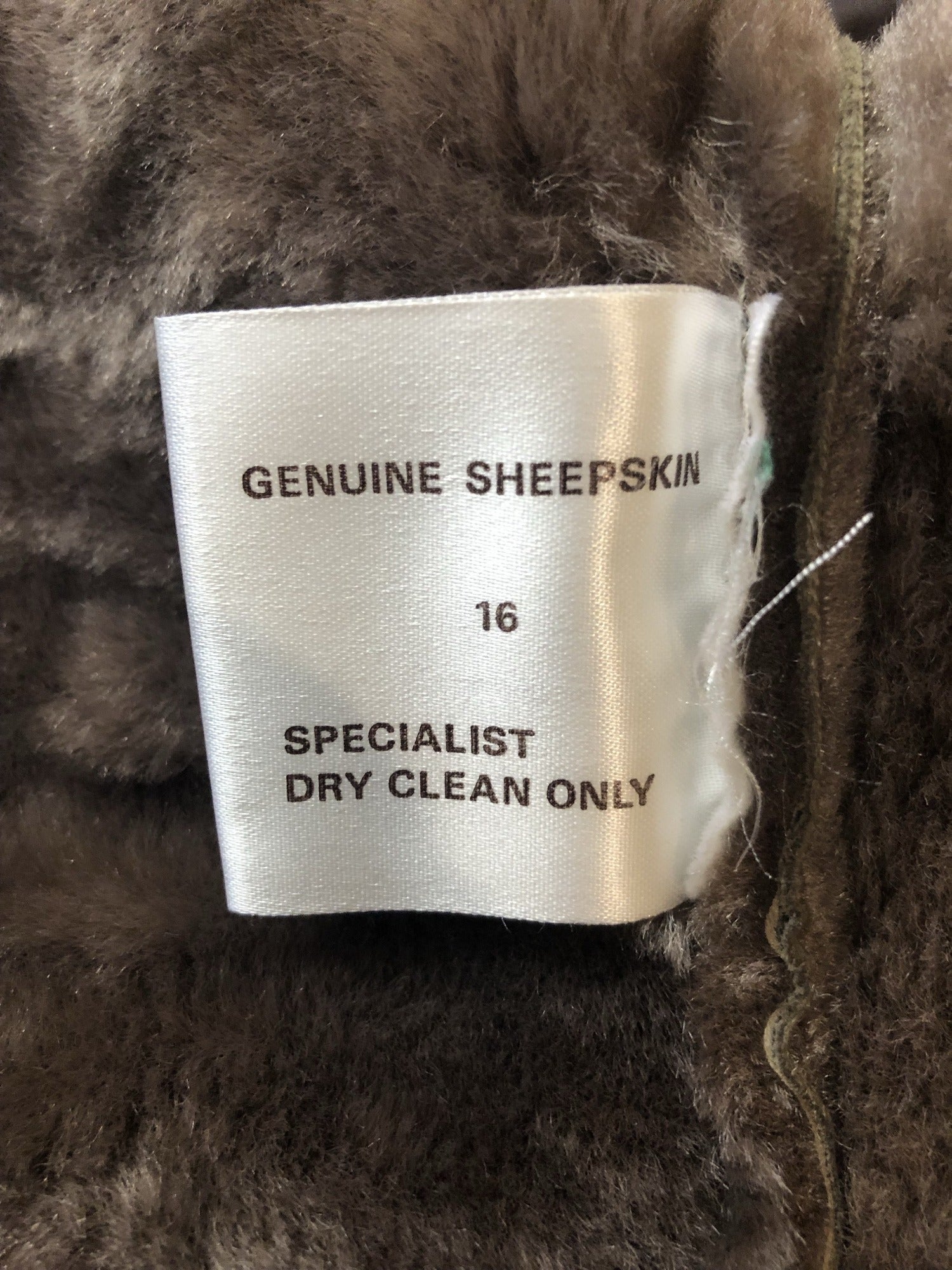 womens  vintage  Urban Village Vintage  urban village  Suede Jacket  Suede  sheepskin collar  Sheepskin  pockets  long sleeve  Jacket  coat  brown  Bailys Glastonbury  70s  1970s  14