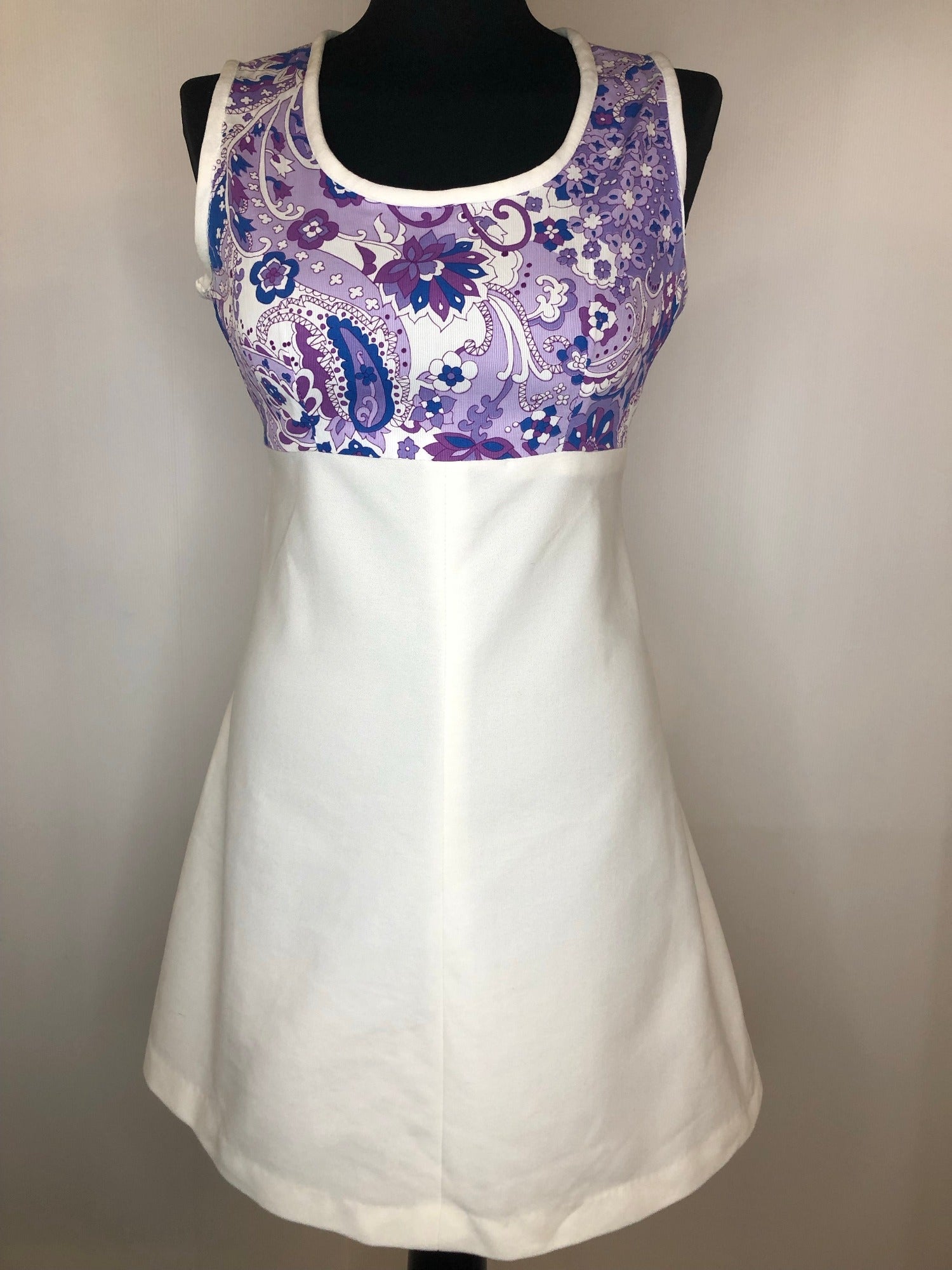 womens  white  vintage  sleeveless  retro  Purple  print dress  MOD  mini dress  dress  60s  1960s  10