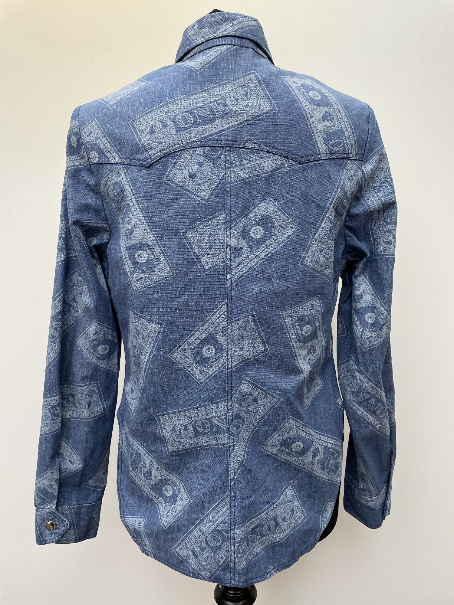 womens  vintage  Urban Village Vintage  urban village  thick  Shirt  S  retro  printed  print  press stud fastening  long sleeves  long sleeve  jean  Jacket  indigo  dereta  denim shirt  denim  Cotton  collar  blue  big collar  american  70s  70  60s  1970s  1960s  16  14/16