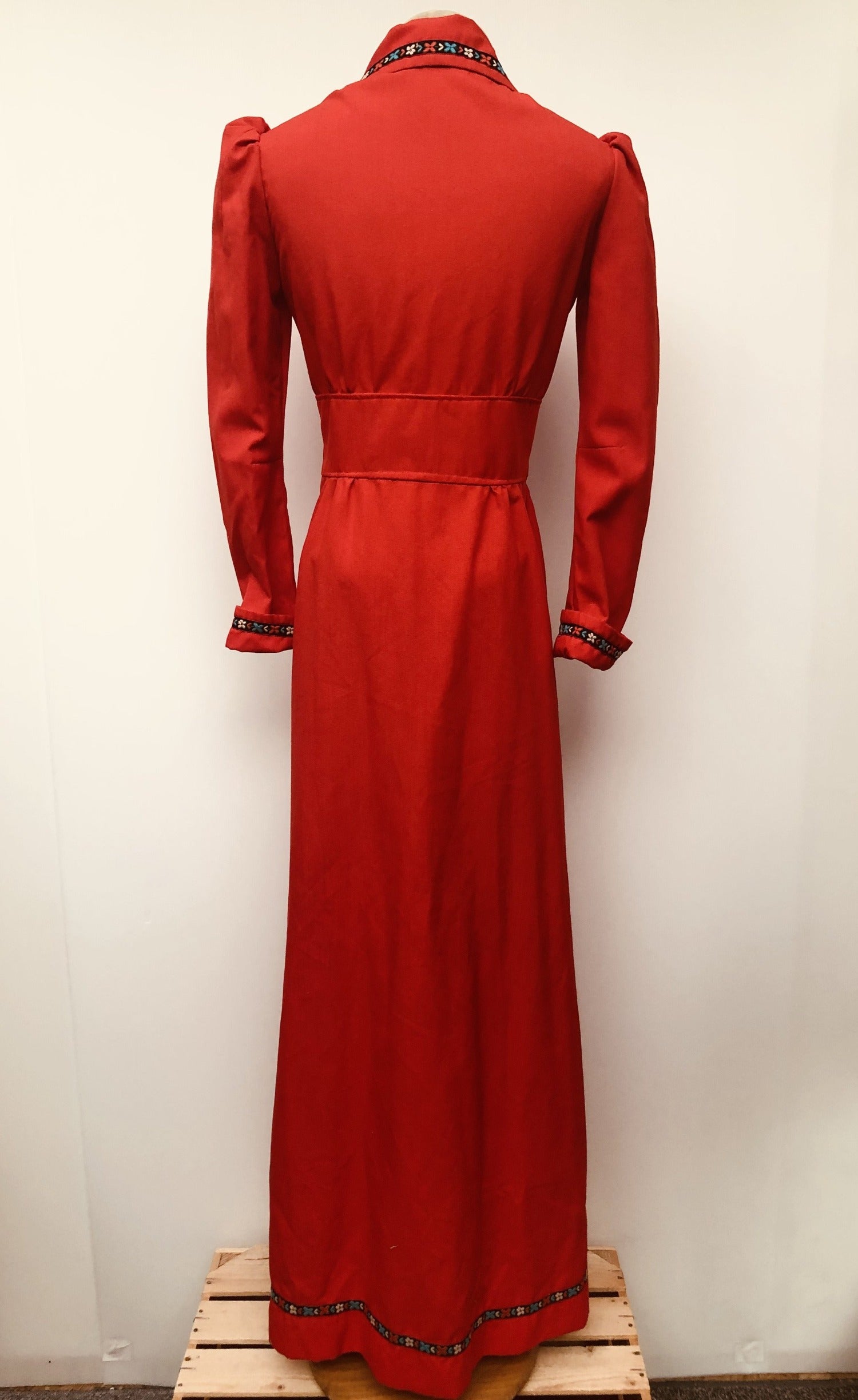 womens  vintage  Urban Village Vintage  urban village  Suede Jacket  Suede  press stud fastening  pockets  Paul Blanche  long sleeve  Jacket  Green  coat  60s  1960s  12