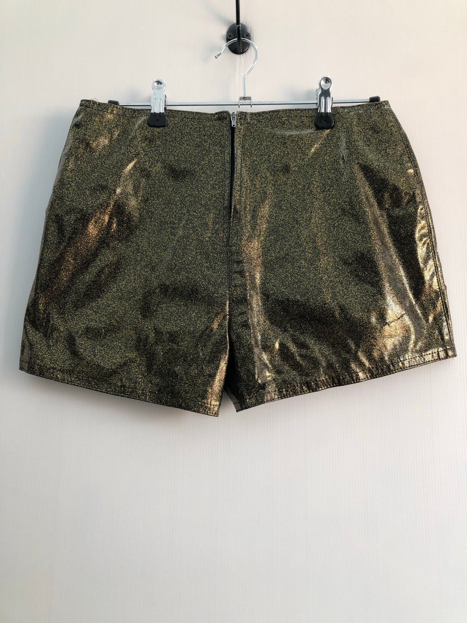 womens  vintage  Urban Village Vintage  urban village  shorts  phaze  pattern  hot pants  high waisted  gold  disco  black  8  70s  70  1970s
