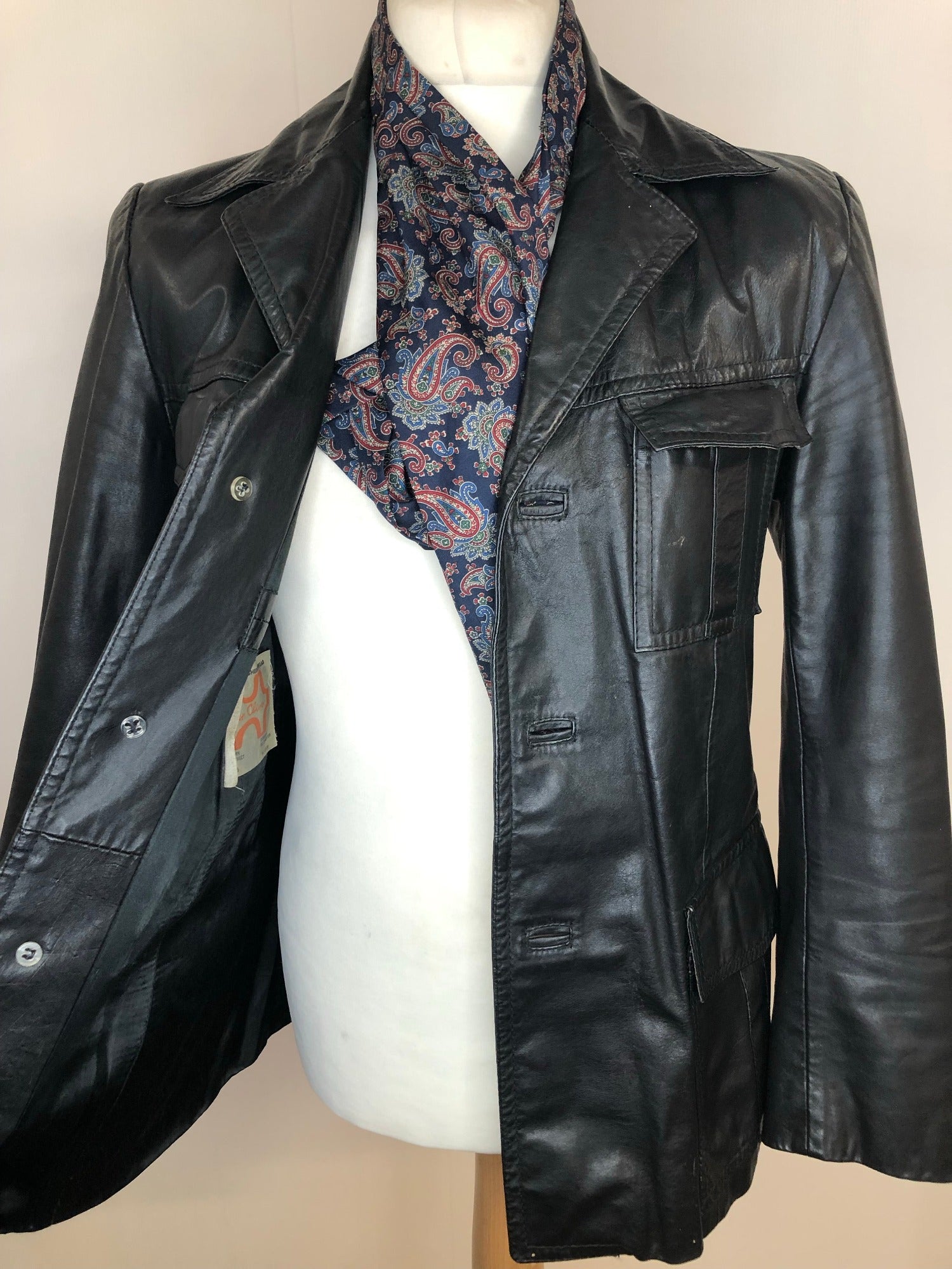 vintage  Urban Village Vintage  urban village  s  pockets  Mr Clive  mens  long sleeve  Leather Jacket  Leather  front pockets  chest pockets  Black Leather  Black Jacket  black  70s  1970s