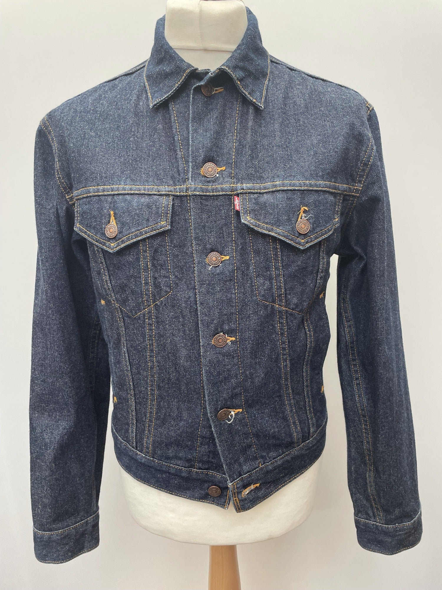 vintage  Urban Village Vintage  urban village  stitch detailing  stitch detail  S  pockets  Navy Jacket  Navy  mens  levis strauss  levis  levi strauss  levi  front pockets  denim style  Denim jacket  denim  collared  collar  chest pockets  brown stitch  70s  1970s
