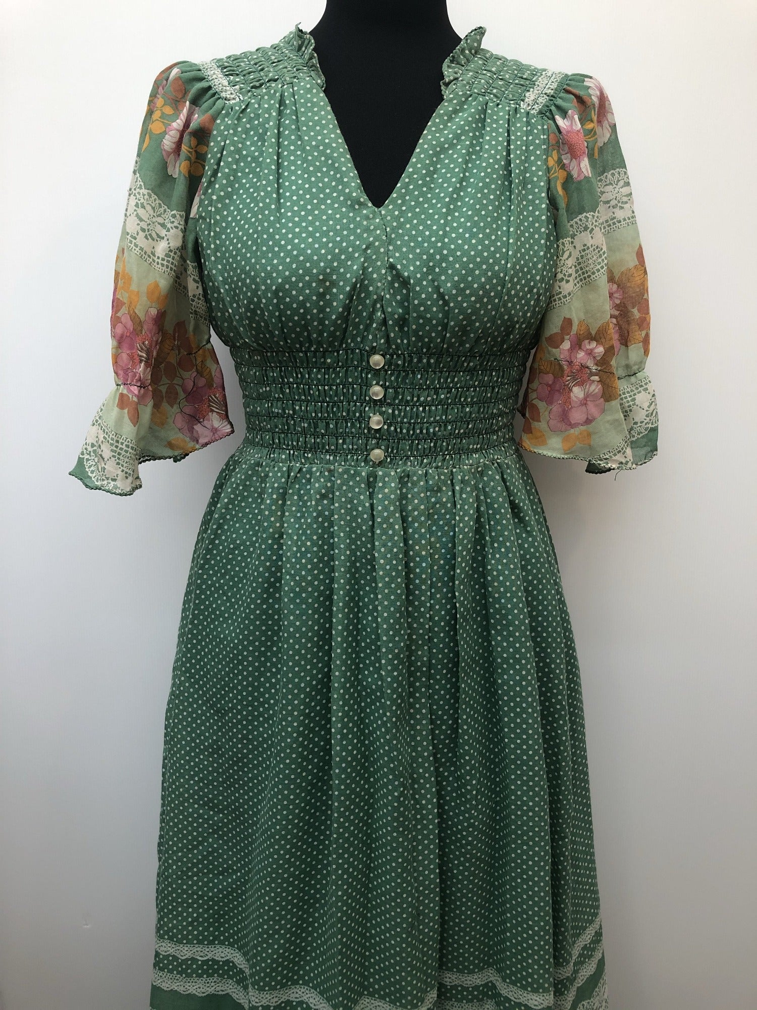 womens  vintage  Urban Village Vintage  summer dress  ruched waist  polka dot  maxi dress  long dress  lace print  hippy  hippie  Green  floral print  floral dress  floral  dress  button front  boho  bohemian  angel sleeve  8  70s  1970s