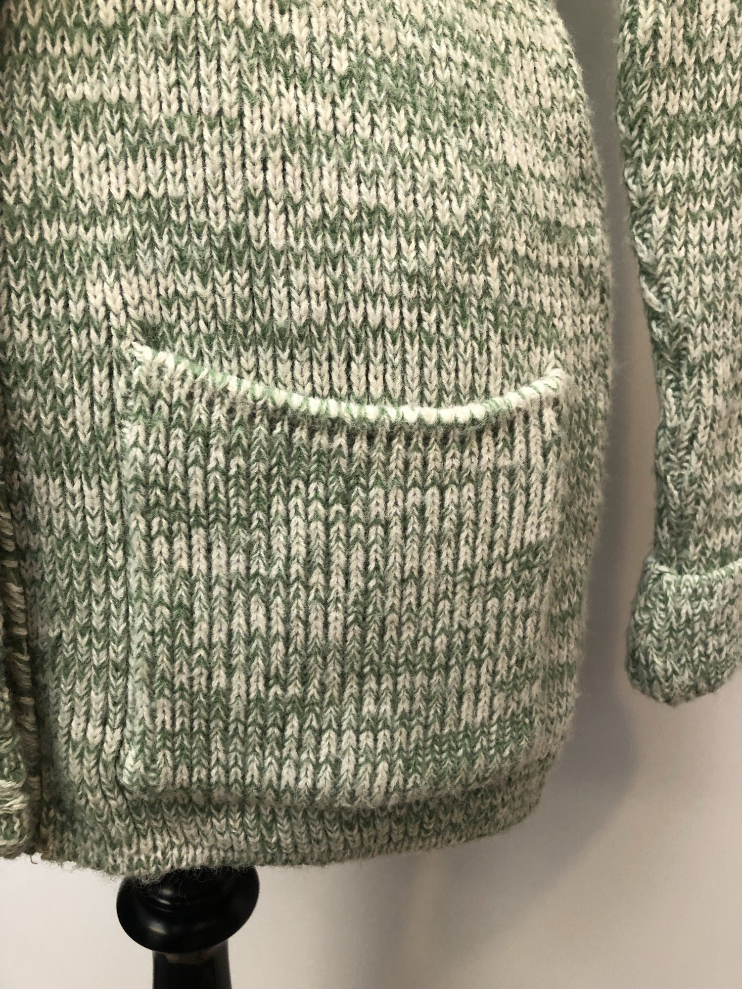 womens  vintage  Urban Village Vintage  urban village  St Michael  retro  pockets  knitwear  knitted  knit  green  cardigan  cardi  button  belted  belt  70s  1970s  12