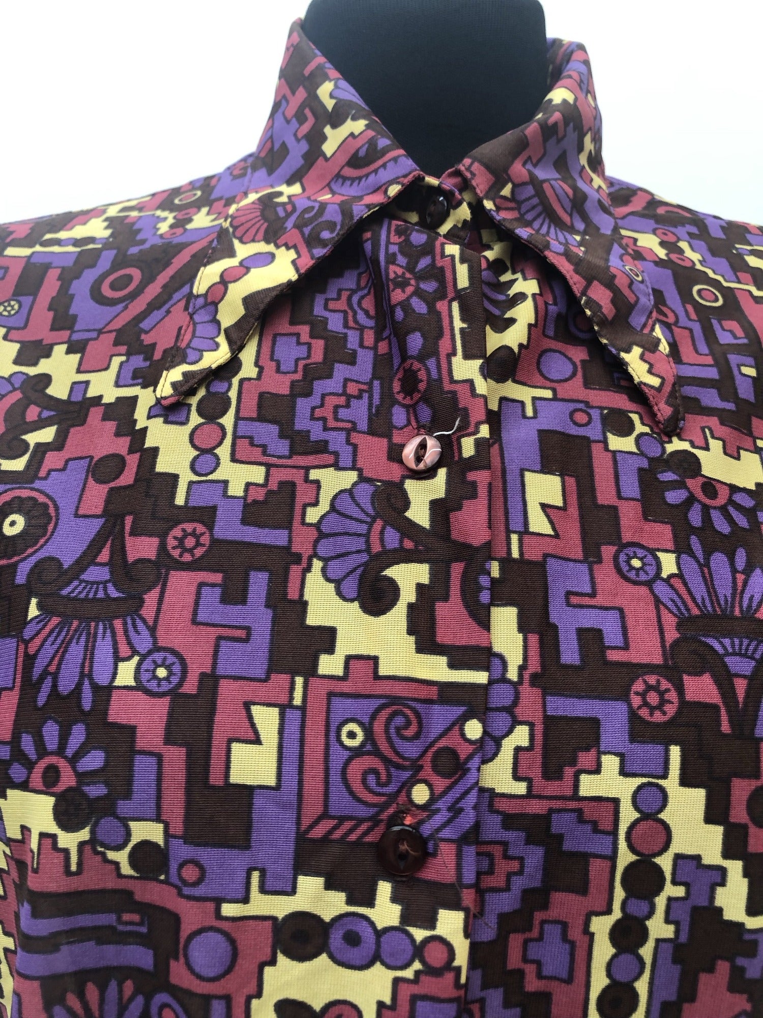 womens shirt  womens  vintage  Urban Village Vintage  urban village  summer dress  summer  purple  print blouse  multi  dagger collar  collar  button  blouse  18