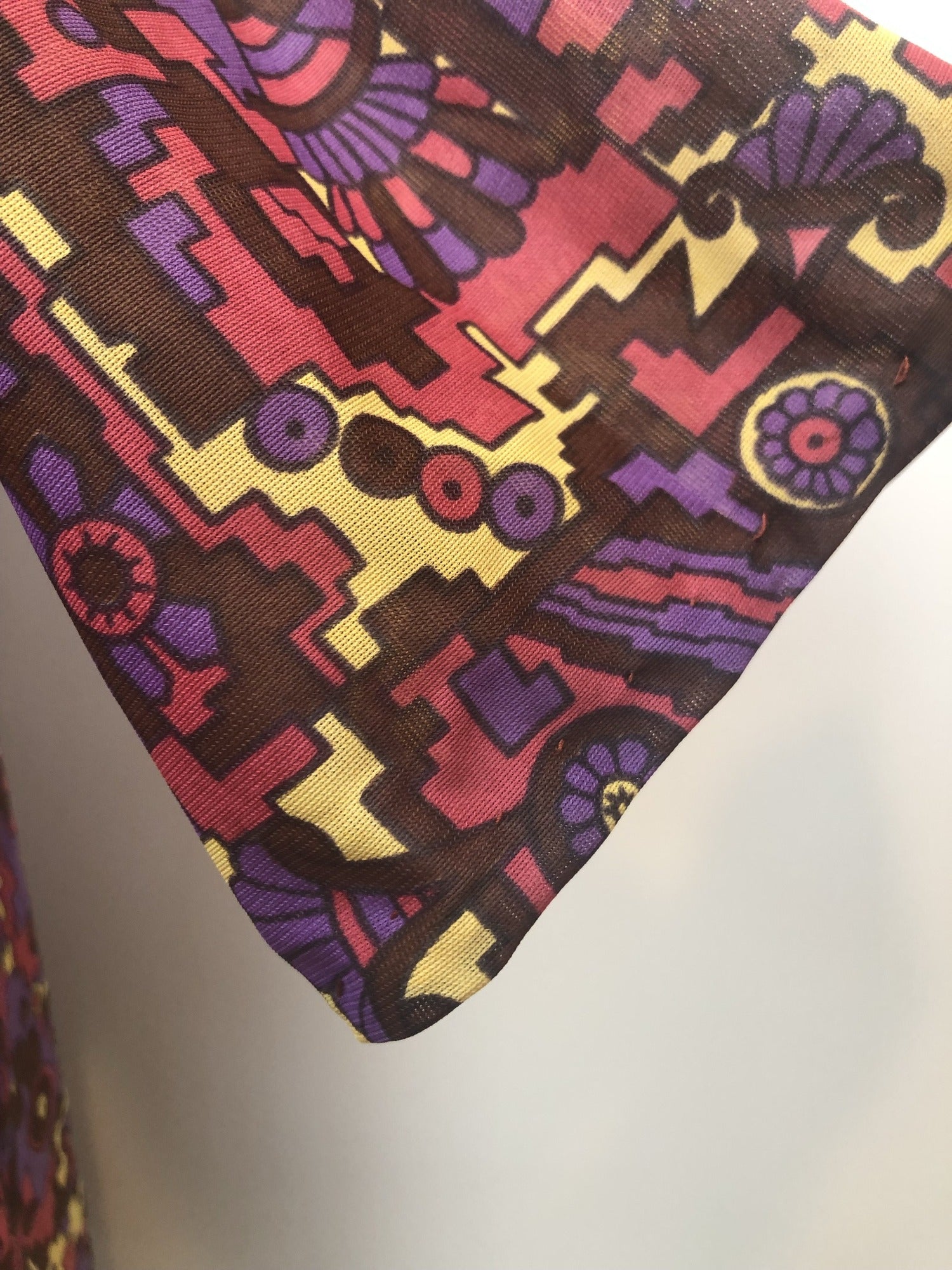 womens shirt  womens  vintage  Urban Village Vintage  urban village  summer dress  summer  purple  print blouse  multi  dagger collar  collar  button  blouse  18