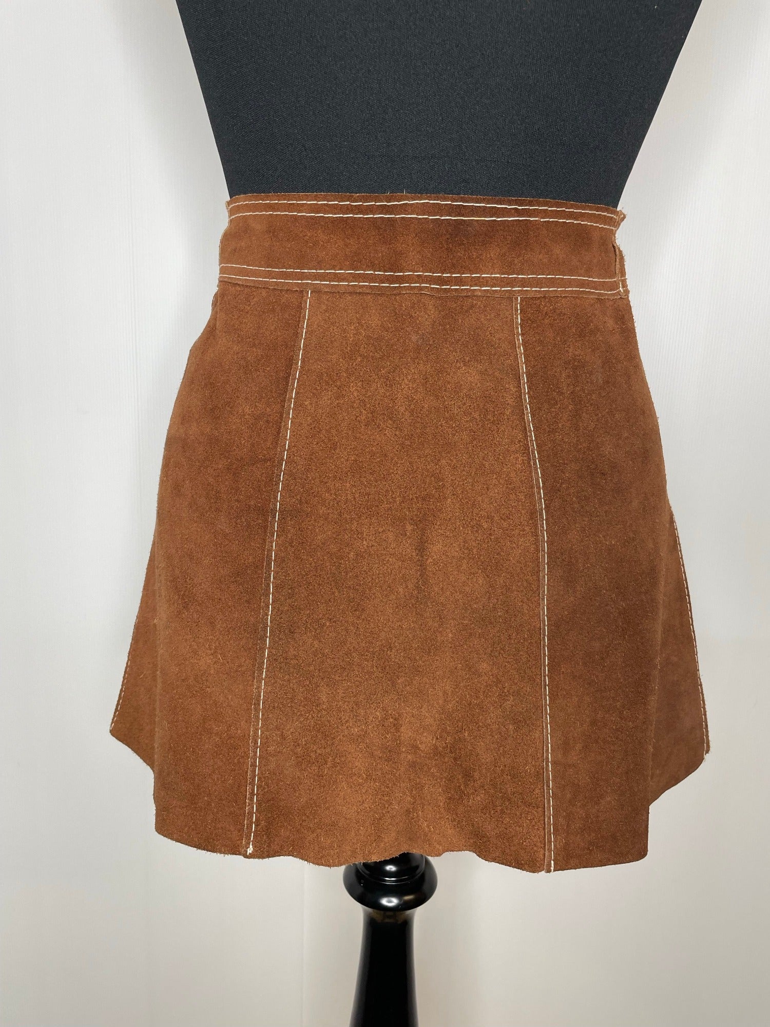 zip  womens  vintage  Urban Village Vintage  urban village  suede  Skirts  skirt  modette  mod  mini skirt  micro mini  a-line  70s  60s  6  1970s  1960s