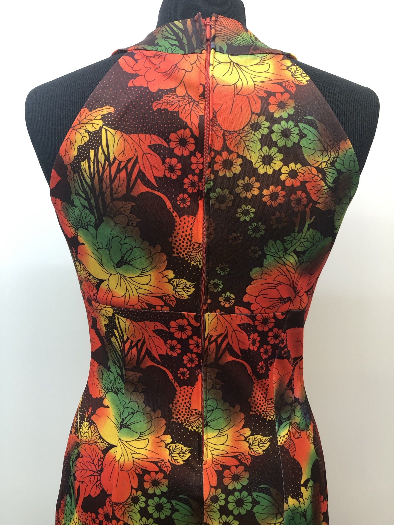 womens  vintage  Urban Village Vintage  urban village  summer dress  summer  patterned  multi  maxi dress  long dress  high neck  green  floral  dress  8  70s  70  1970s