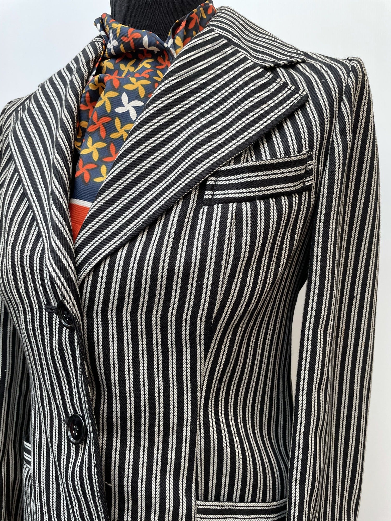 womens jacket  womens  white stripes  white line  white  vintage  Three Button  stripey  Stripes  striped  polyester  navy stripe  Navy  MOD  long sleeves  Long sleeved top  long sleeve  lapels  Jacket  dark blue  button down  button  boating jacket  blue  blazer jacket  Blazer  belted blazer  alexon youngest  70s  60s  6  3 button  1970s  1960s