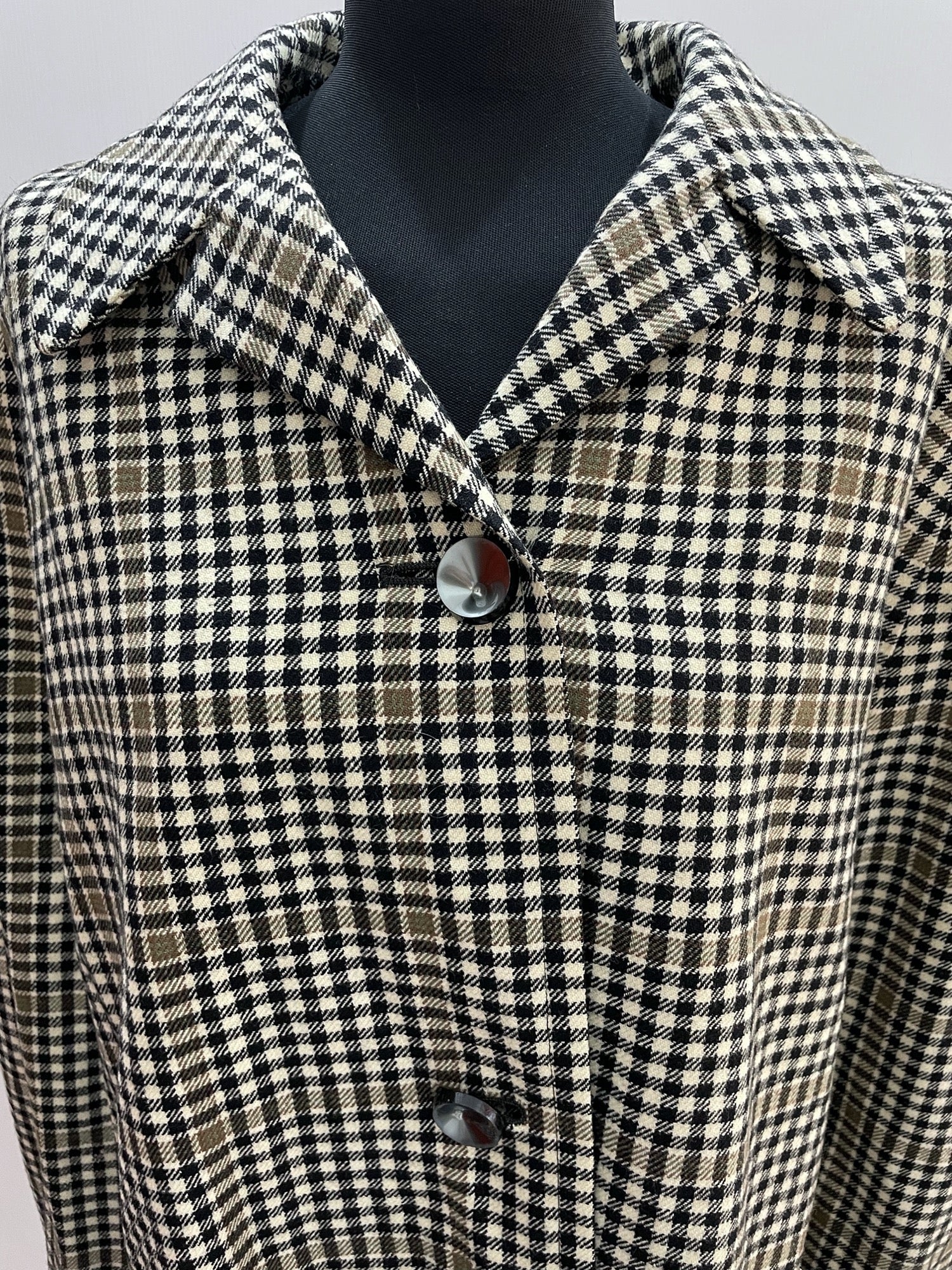 womens  vintage  Urban Village Vintage  urban village  square pattern  pockets  pocket  patterned  pattern  MOD  large check  front pockets  Cotton  collared  collar  checkered  checked  check pattern  check  cape jacket  Cape Coat  cape  button up  button front  button  brown  60s  1960s  14/16  14