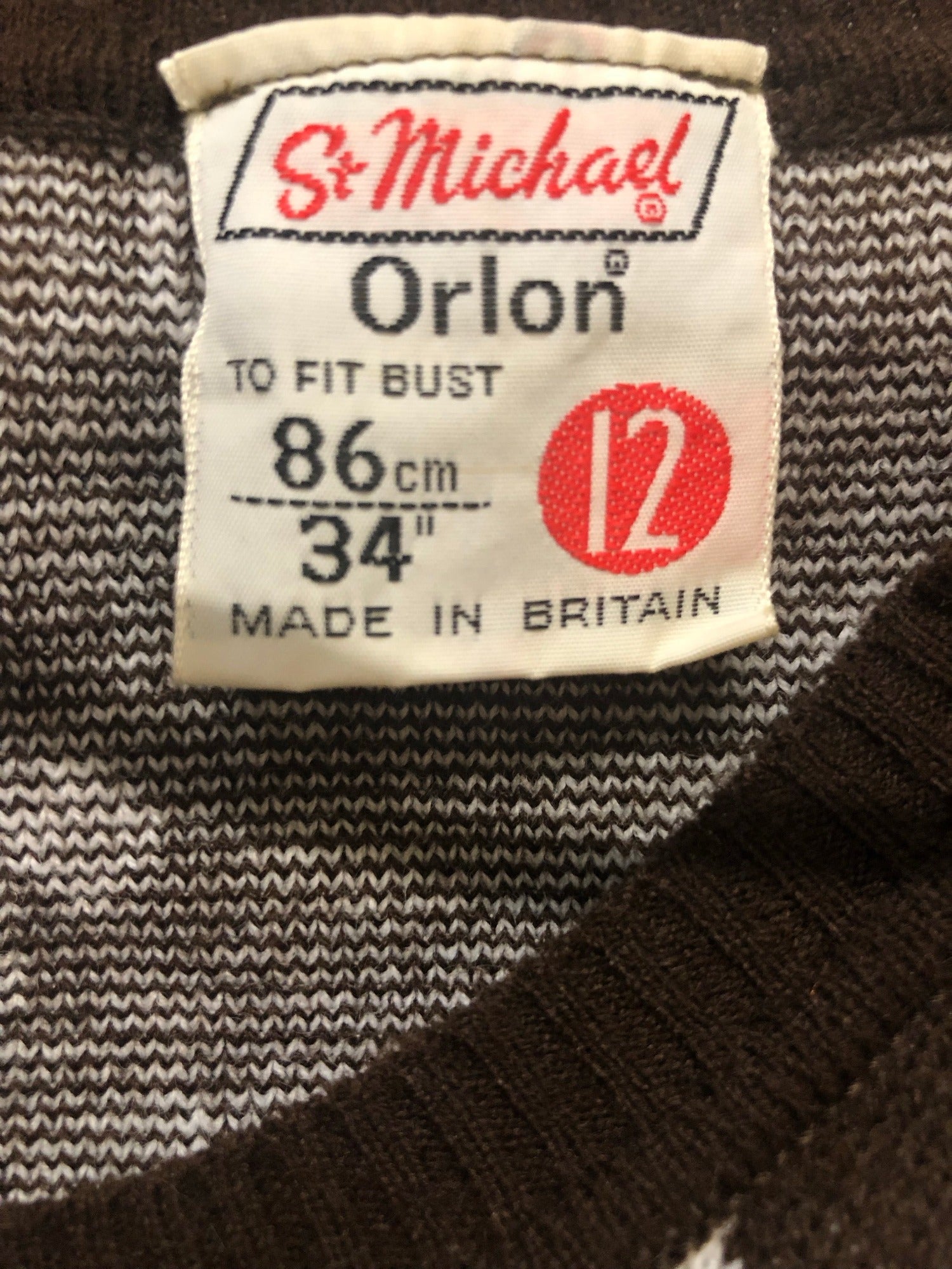 vintage  vest  Urban Village Vintage  urban village  patterned  pattern  knitwear  knitted  knit  diamond knit  brown  8  70s  1970s