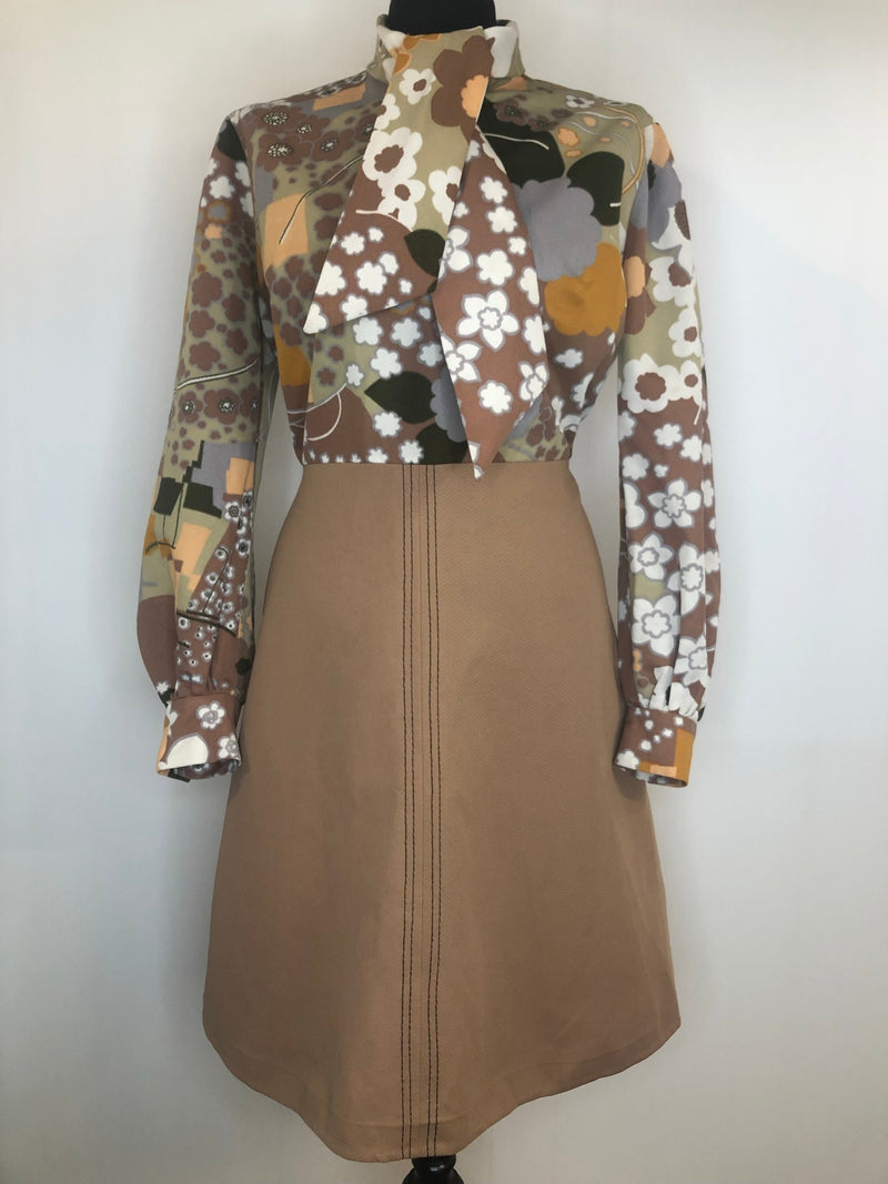 zip  womens  vintage  Urban Village Vintage  urban village  pussy bow  multi  MOD  long sleeve  lined  dress  collared dress  brown  balloon sleeves  balloon sleeve  balloon  back zip  60s  1960s  14