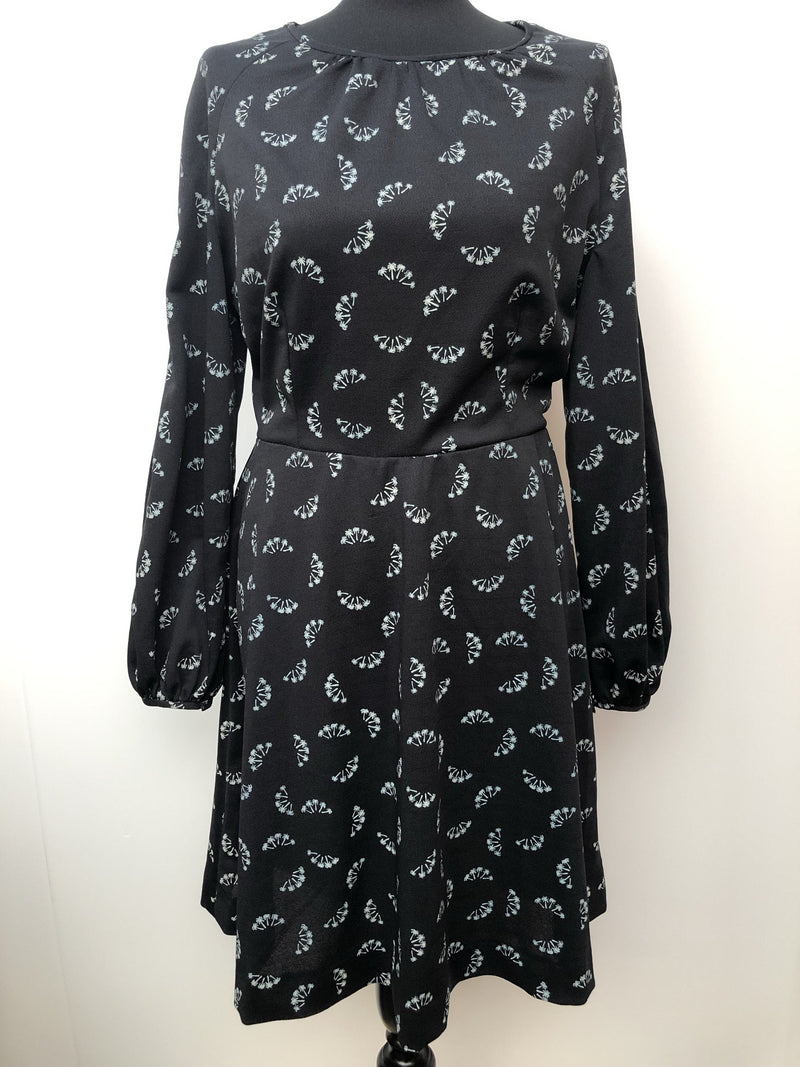 zip  womens  vintage  V-Neck  Urban Village Vintage  urban village  floral dress  evening dress  dress  black  balloon sleeves  balloon sleeve  back zip  70s  1970s  12
