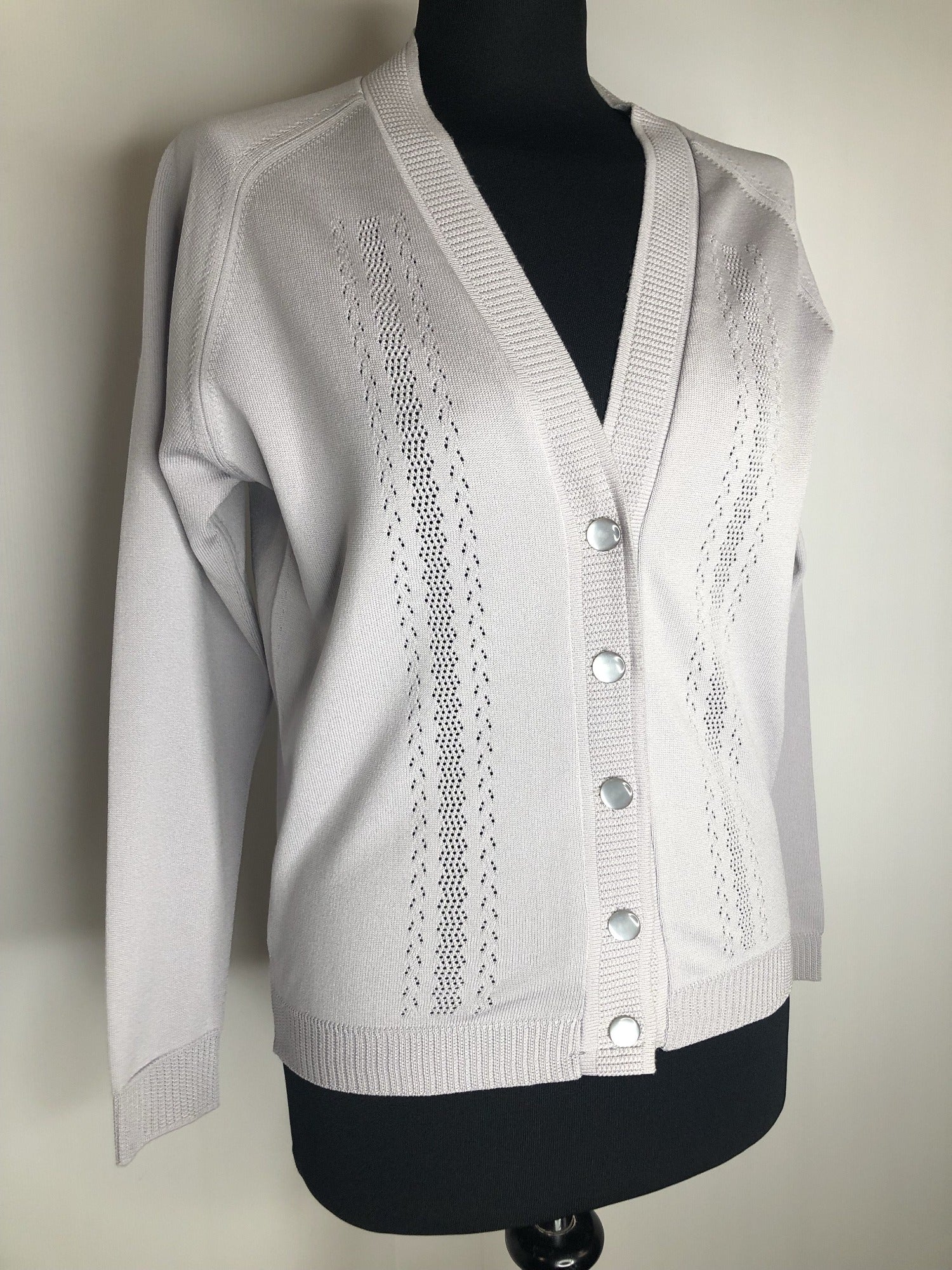 womens  vintage  Urban Village Vintage  top  sweater  MOD  Lightweight Knit  light knit  knitwear  knitted  knit  Grey  cropped  cardigan  cardi  60s  1960s  12