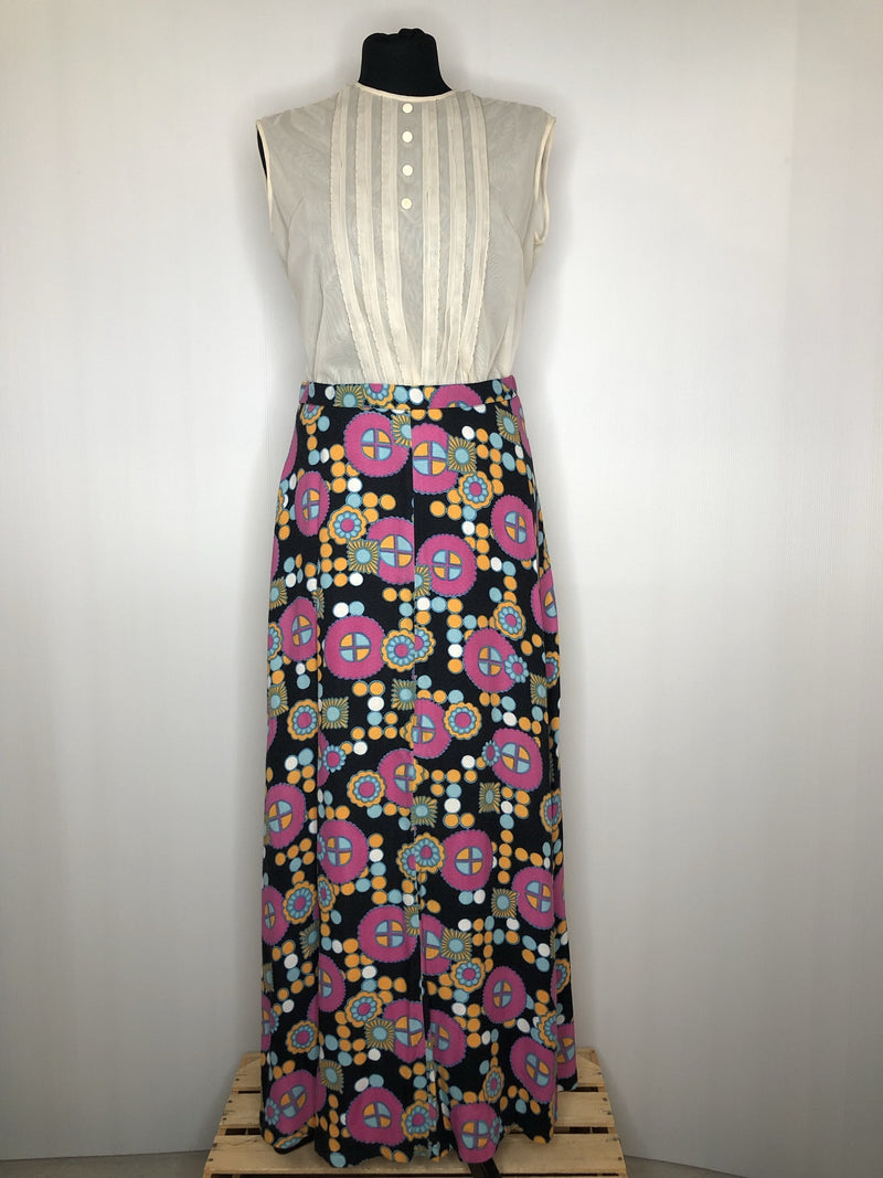 womens  vintage  Urban Village Vintage  urban village  summer dress  summer  skirt  retro  multi  maxi skirt  full skirt  floral print  floral  elasticated  Dorothy Perkins  circle print  boho  70s  1970s  10